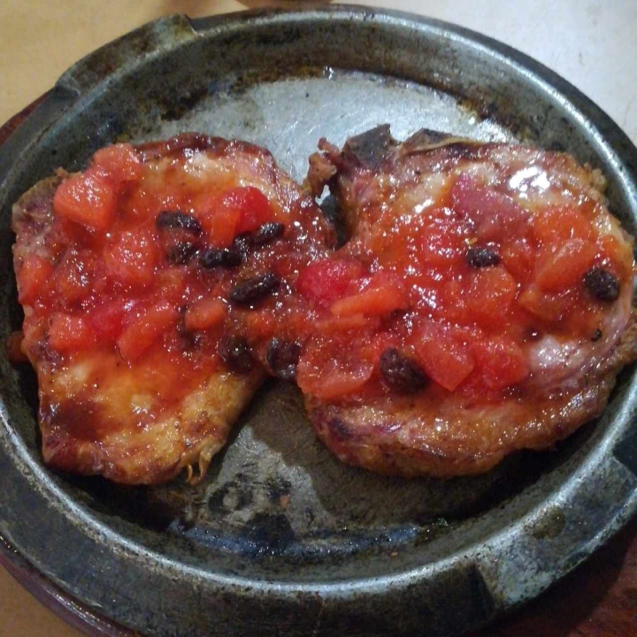 chuleta en salsa de fruta