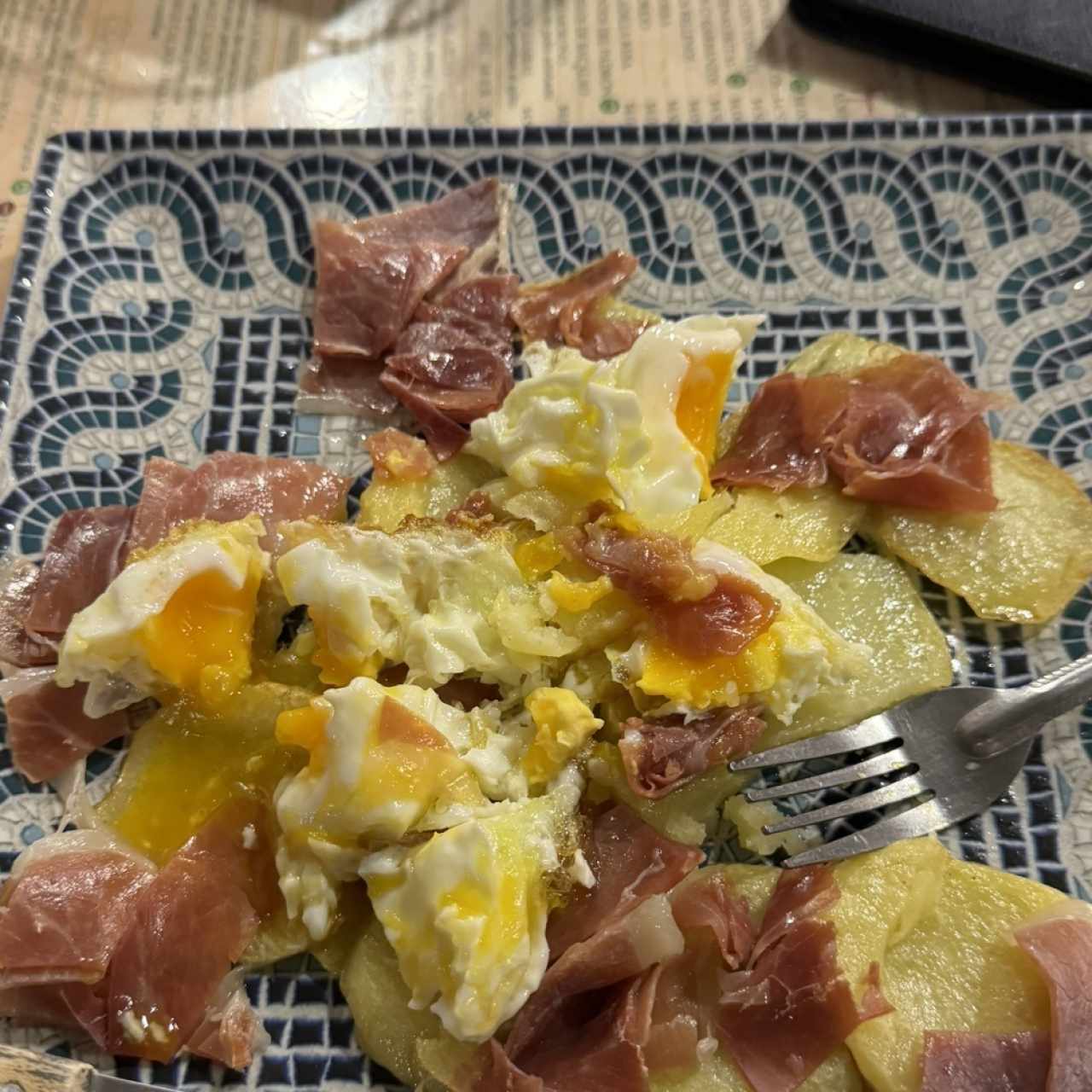 Huevos Estrellados con Jamón/Chistorra