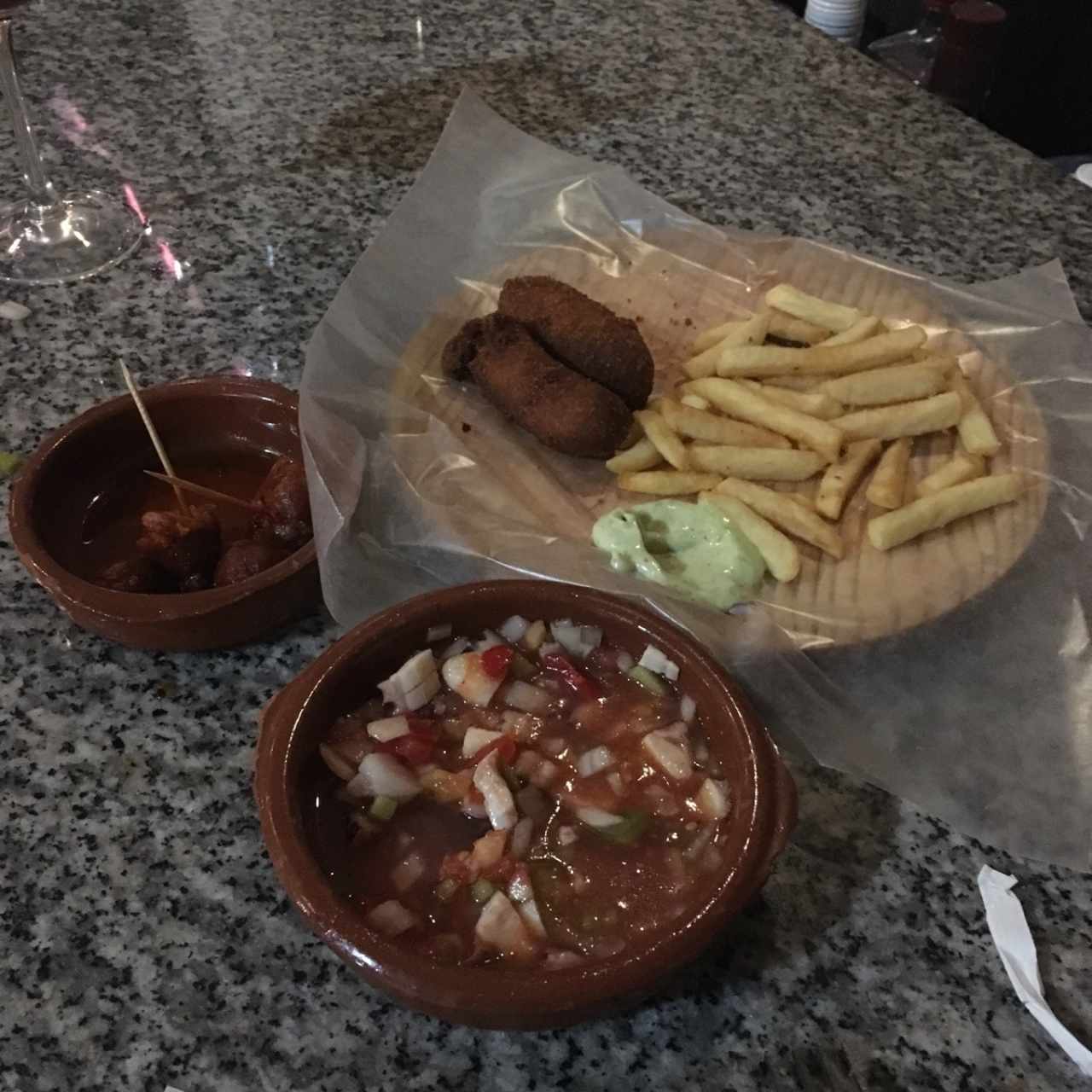 Croquetas de Puchero, Salpicon de Mariscos, y tapas de Chorizo al infierno