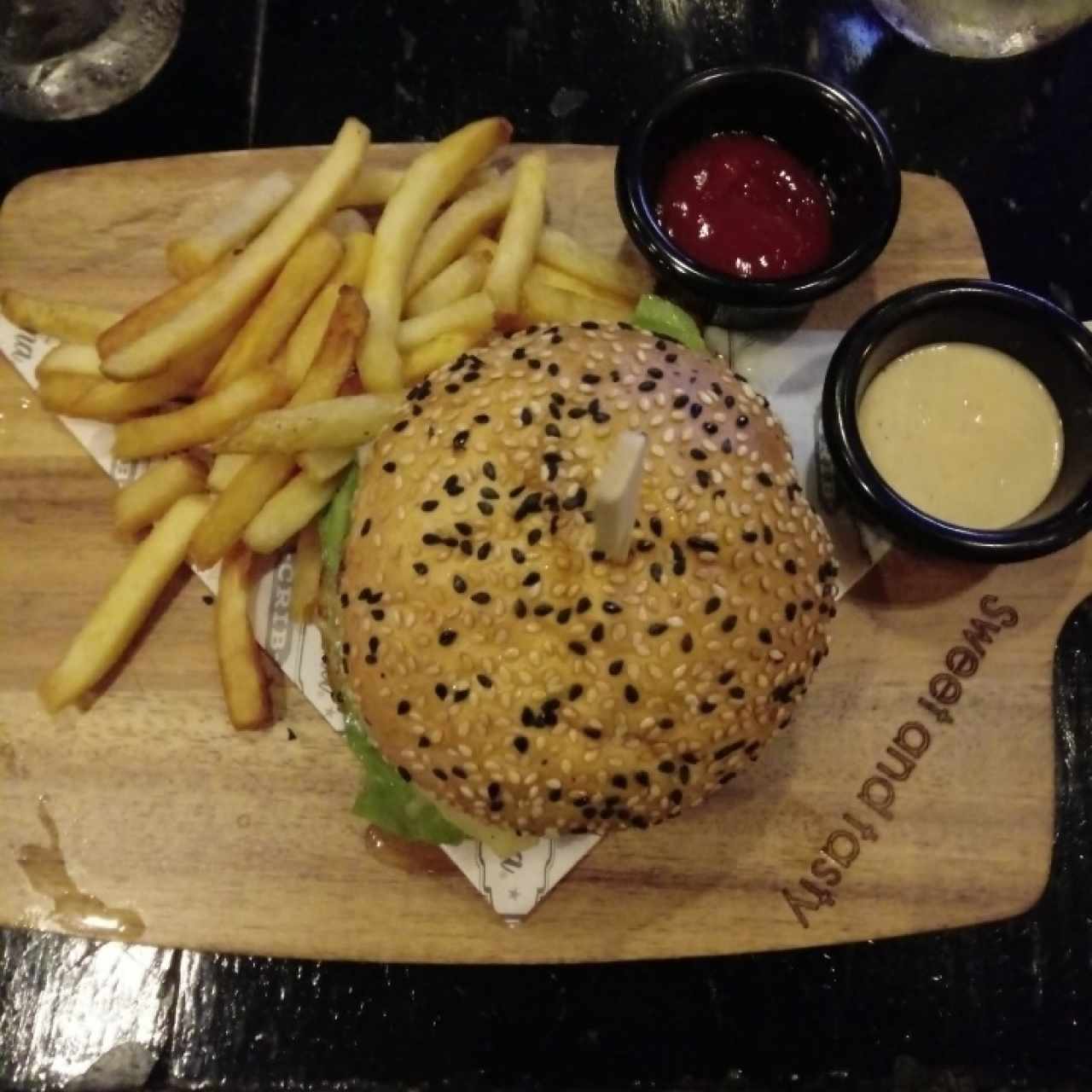 Platos Fuertes - Hamburguesa Peggy (1/4L)