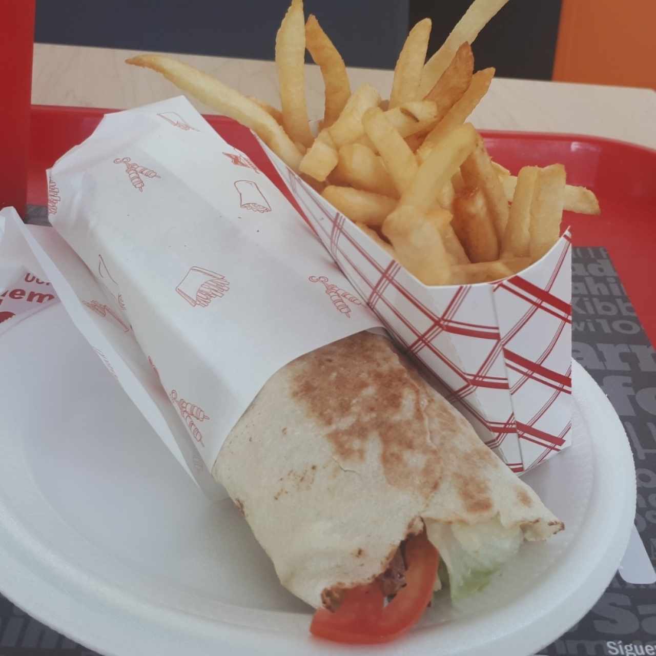 Combo de Shawarma con papas fritas