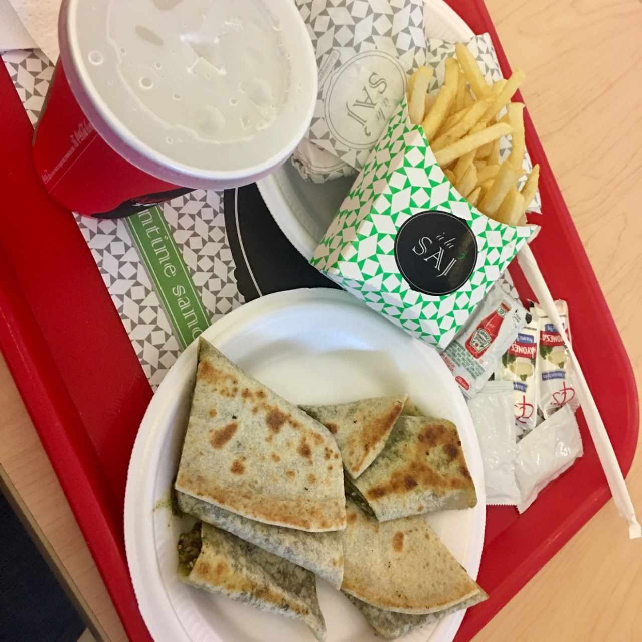 Shawarma y Quesadilla de Zatar con queso feta