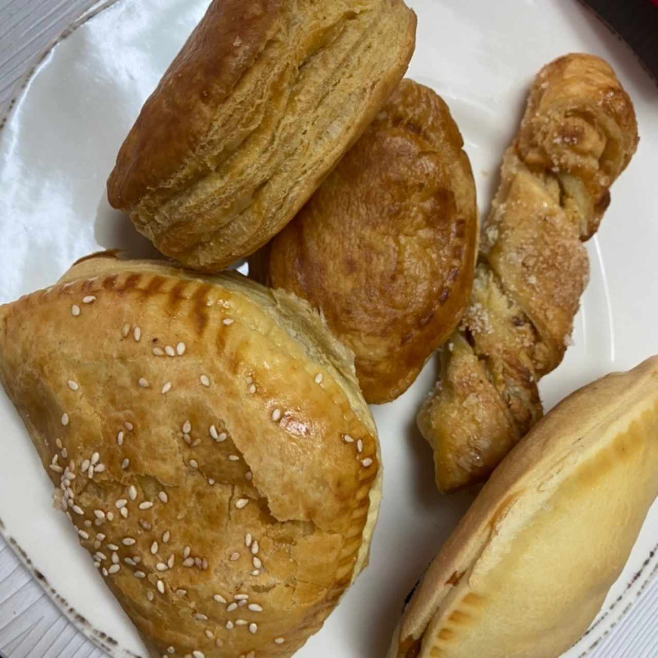 Pastelería - Empanada de pollo