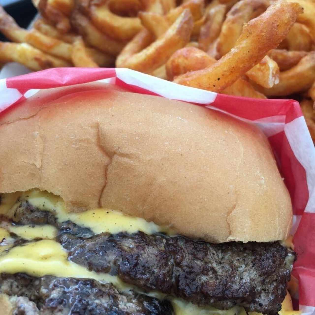 picky doble con curly fries