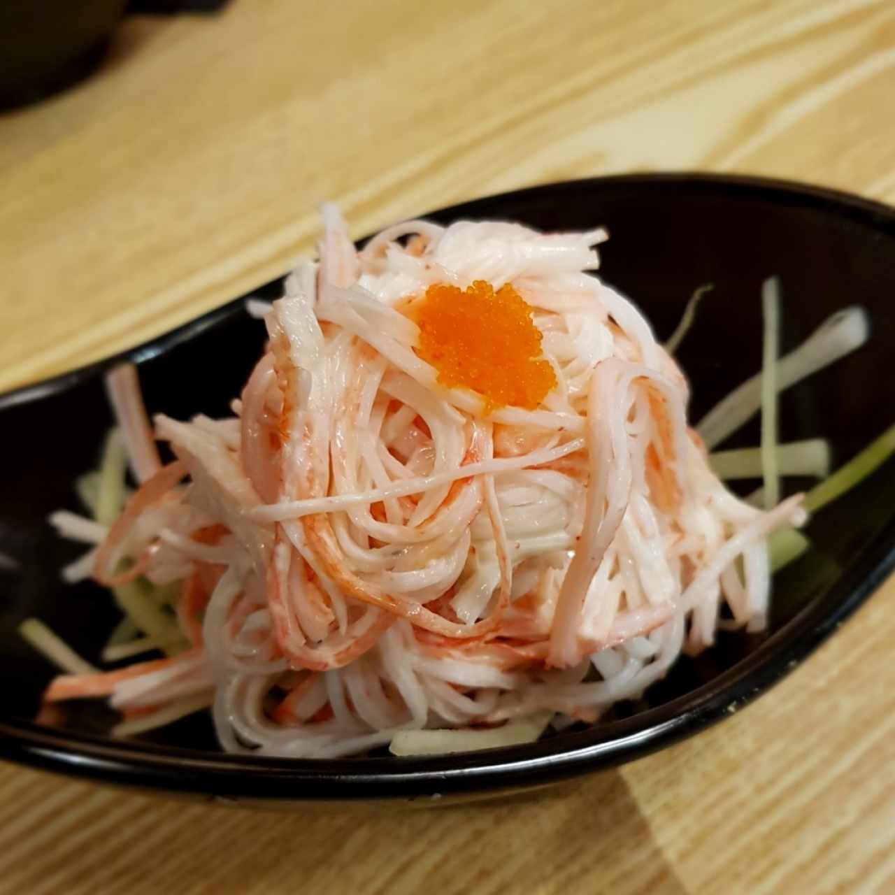 entrada de ensalada de cangrejo con pepino