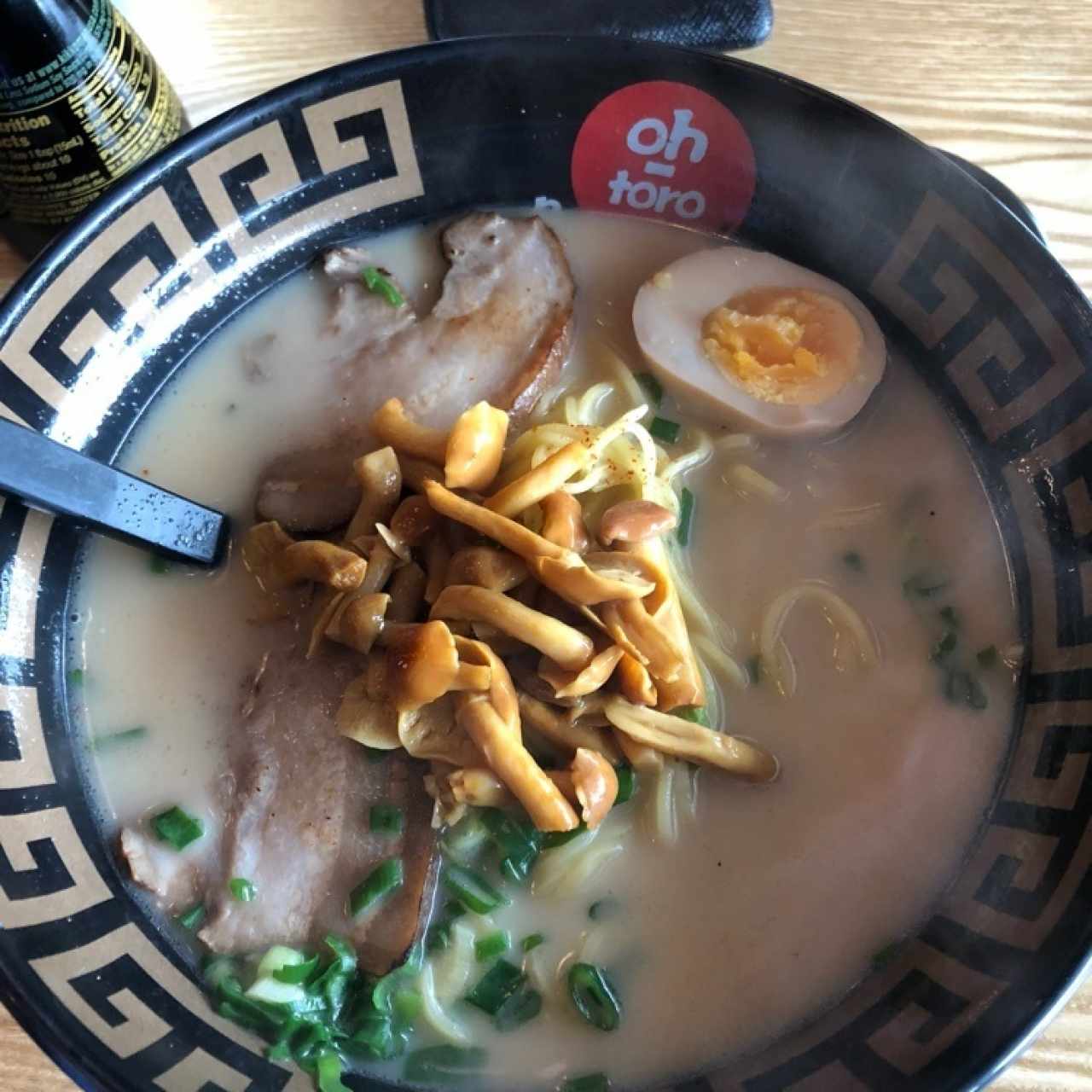 Ramen sencilla con hongos adicionales