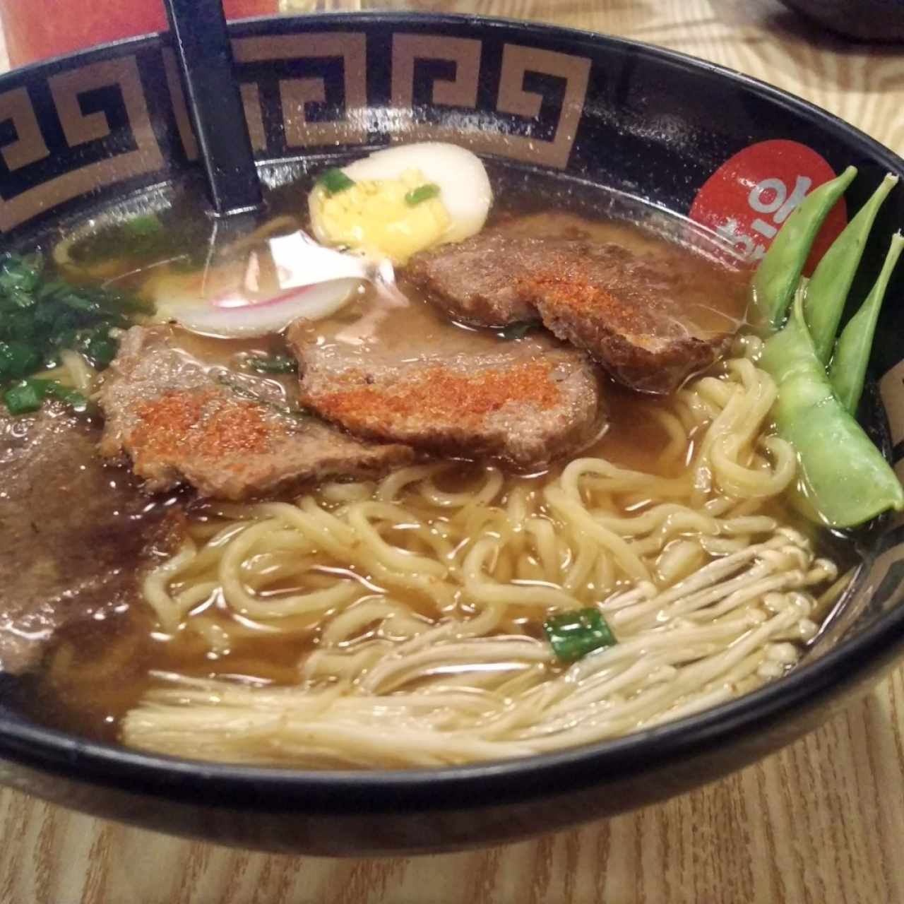 ramen de carne