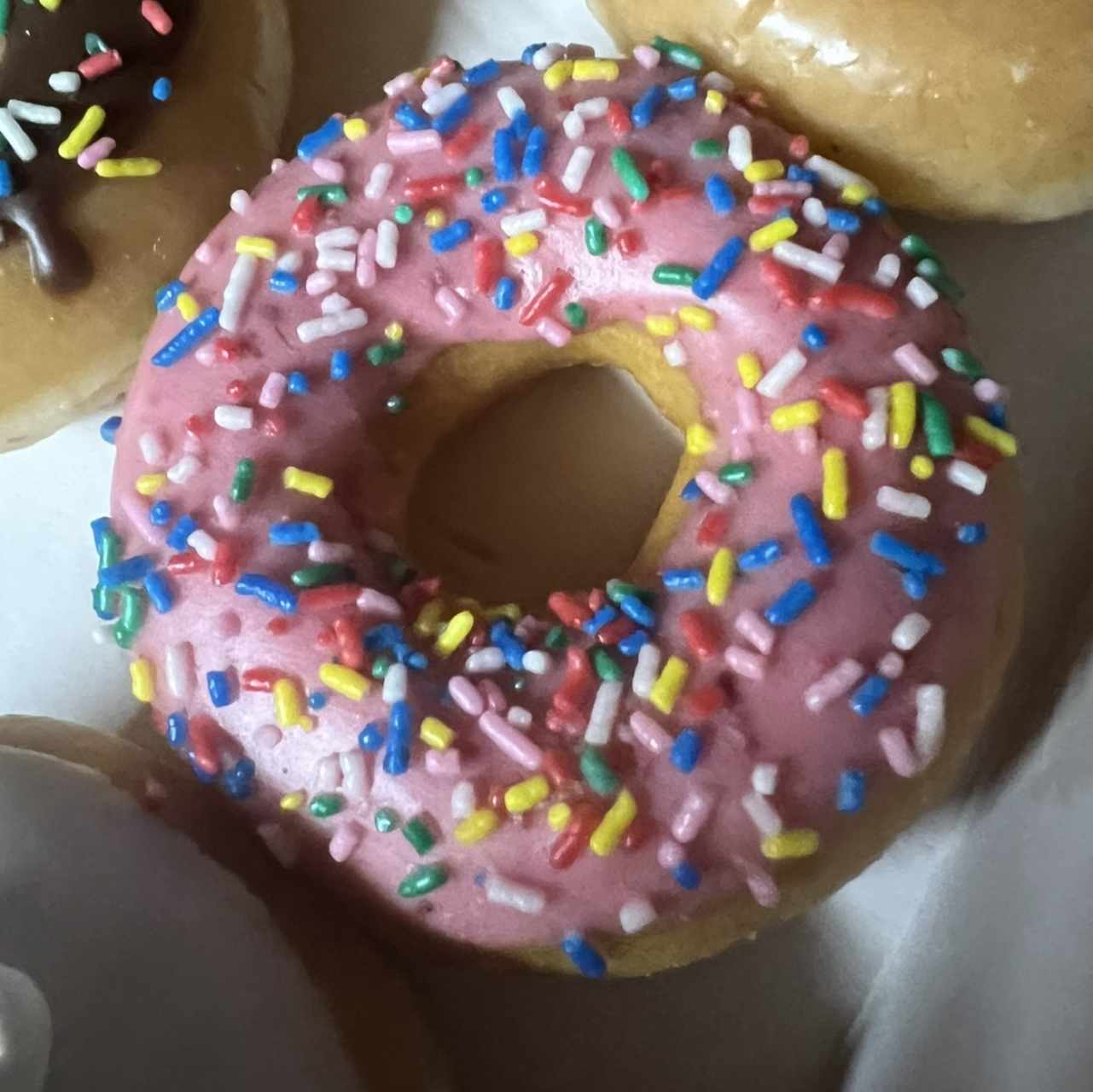 Donas Variadas - Rellena de Fresa