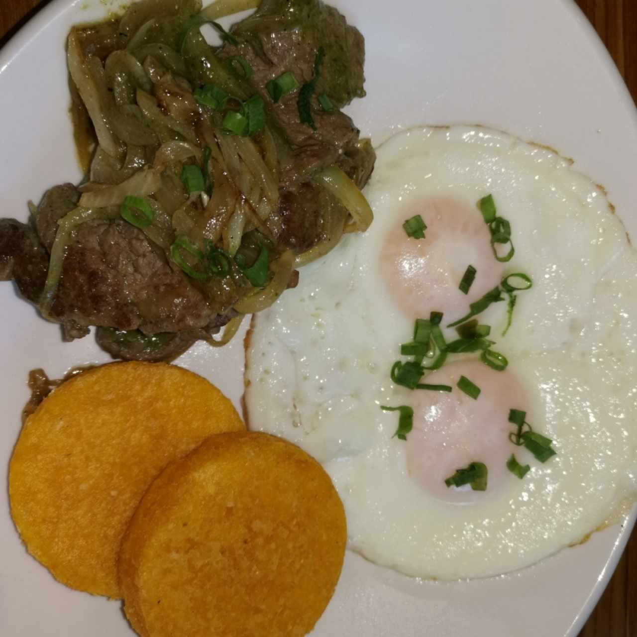 Bistec a lo caballo con tortillaa