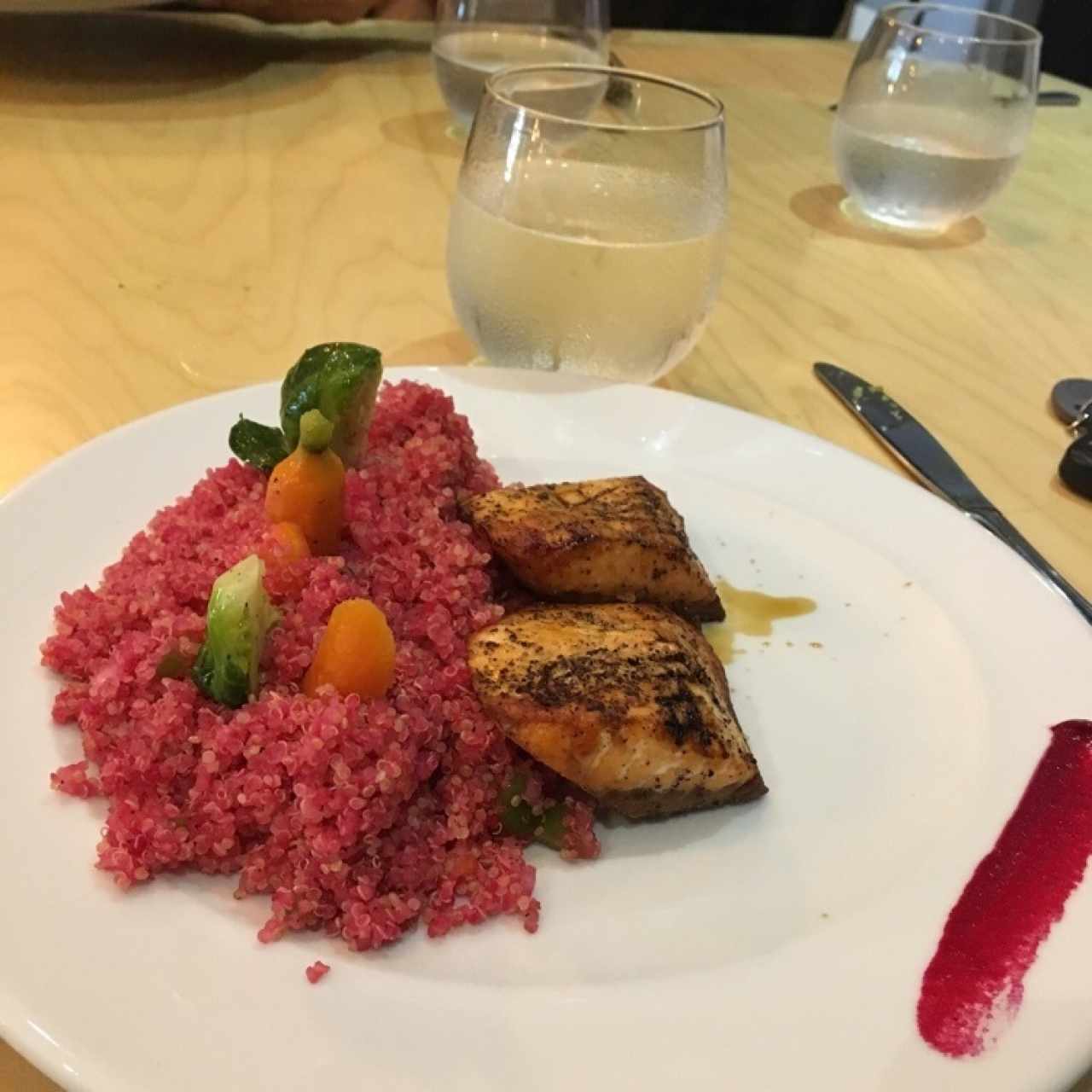 salmon teriyaki con quinoa y vegetales baby