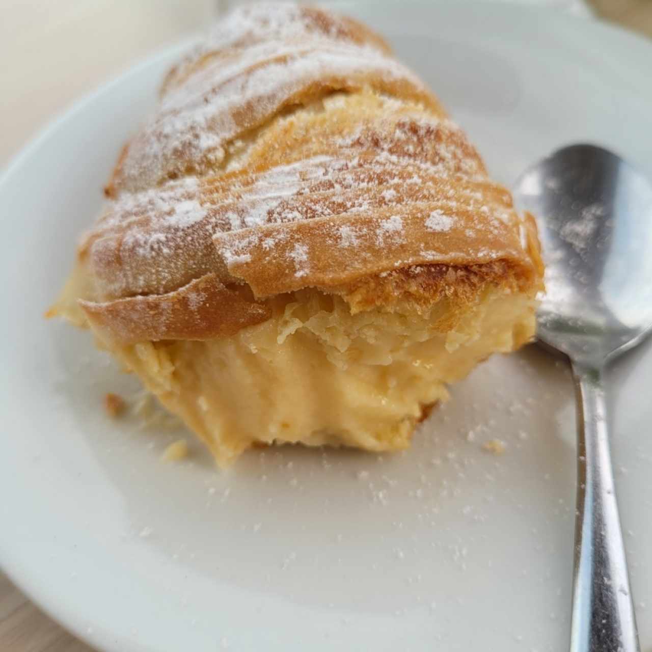 Cola de Langosta con Crema Pastelera