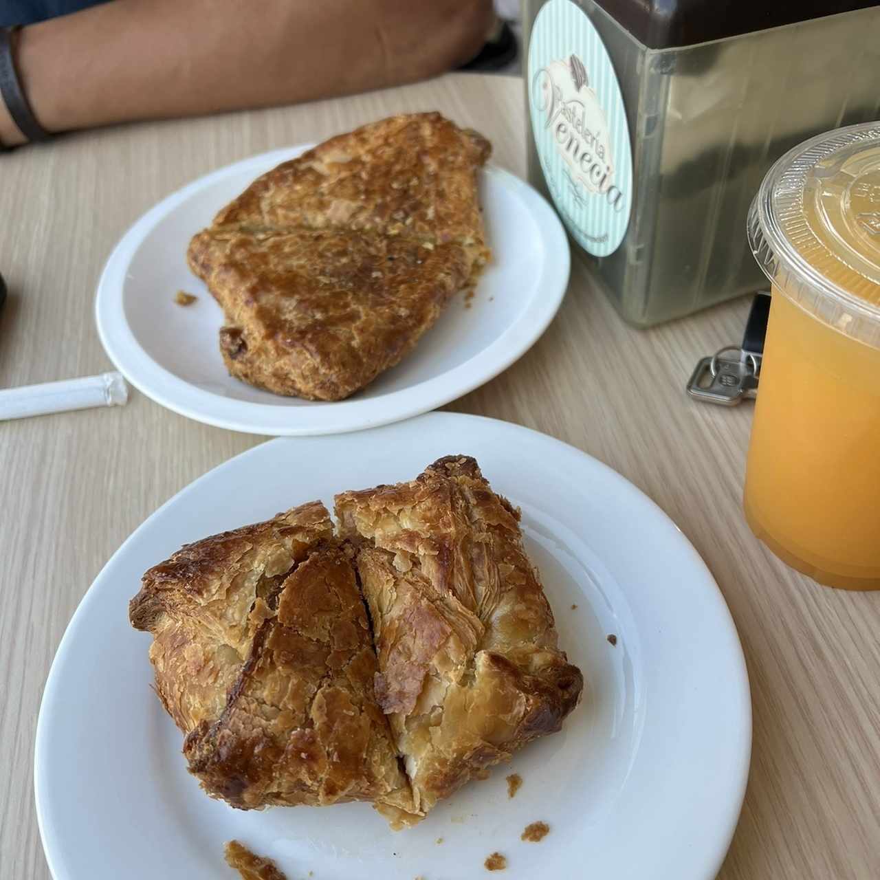 Pastelito de Jamón y Queso Crema