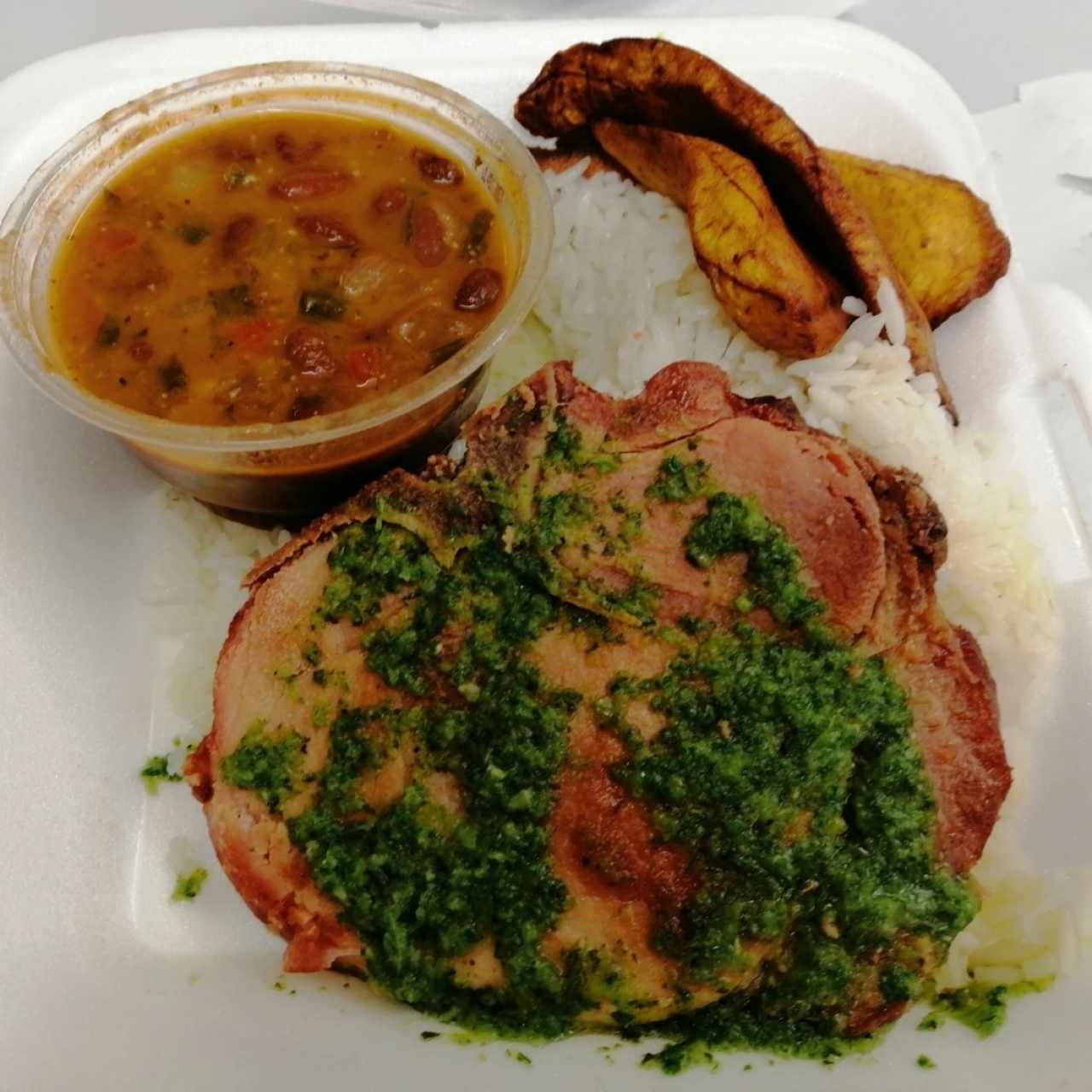 Chuleta ahumada con chimichurri 