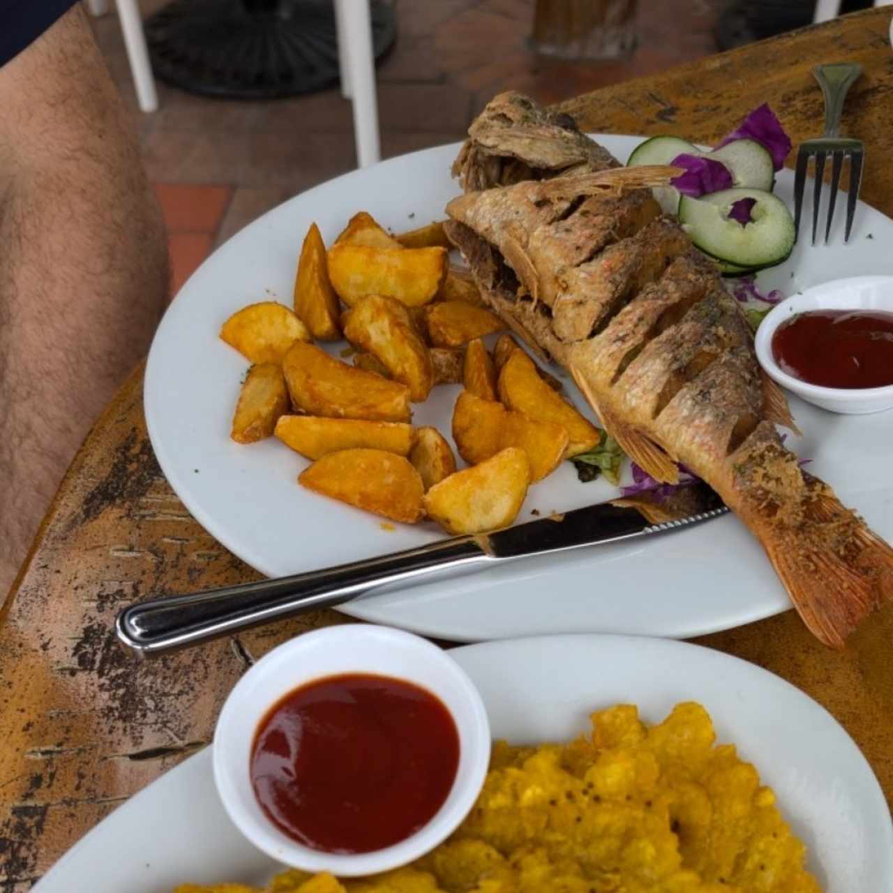 Pargo Frito a la Griega