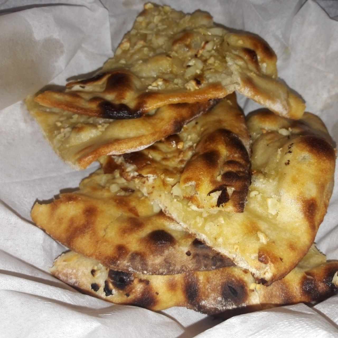 Naan de Ajo 