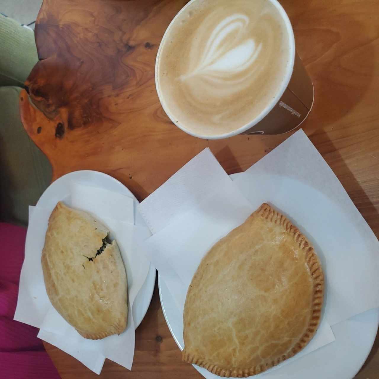 Empanada de espinaca y queso crema