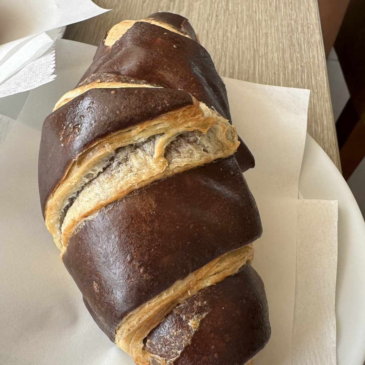 PASTELERÍA DULCE - Croissant de Chocolate