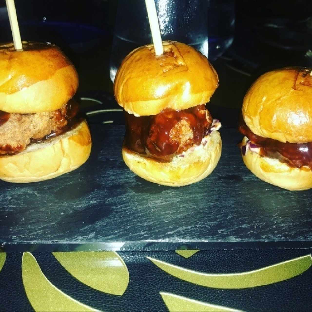 sliders de pollo bbq