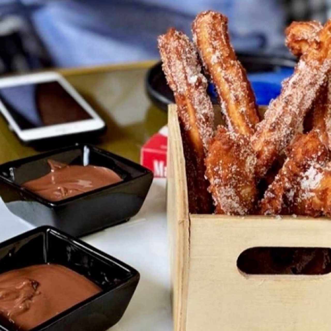 churros con chocolate y nutela