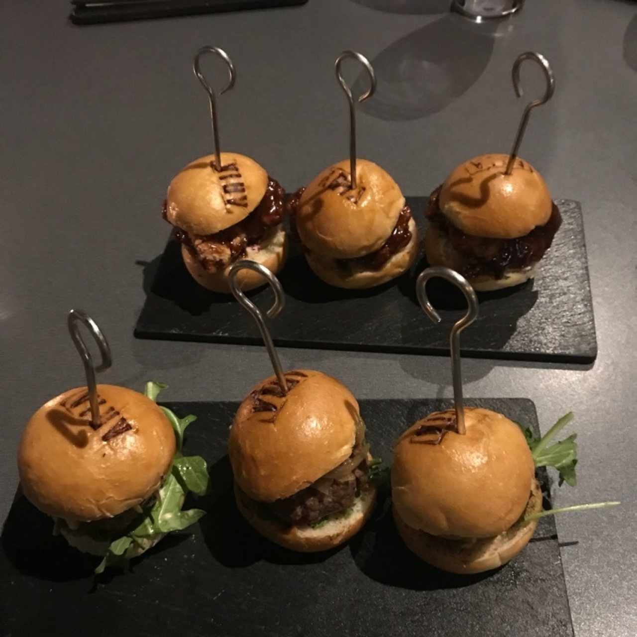 Angus y BBQ Chicken Sliders