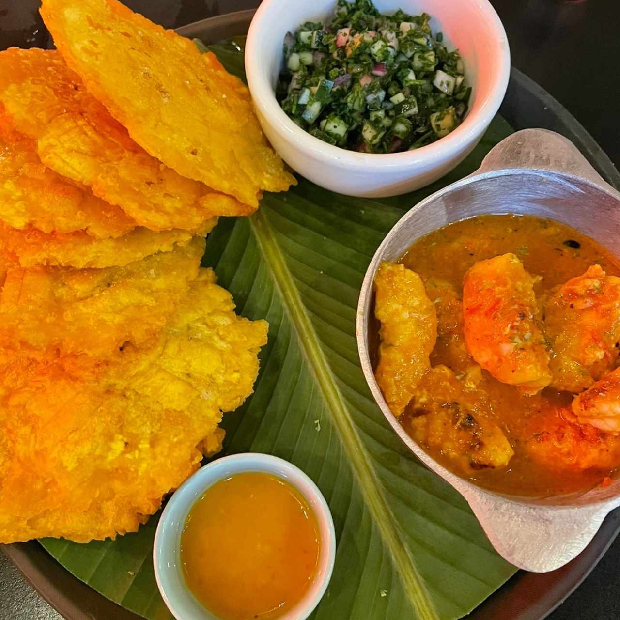 Langostinos al curry caribeño