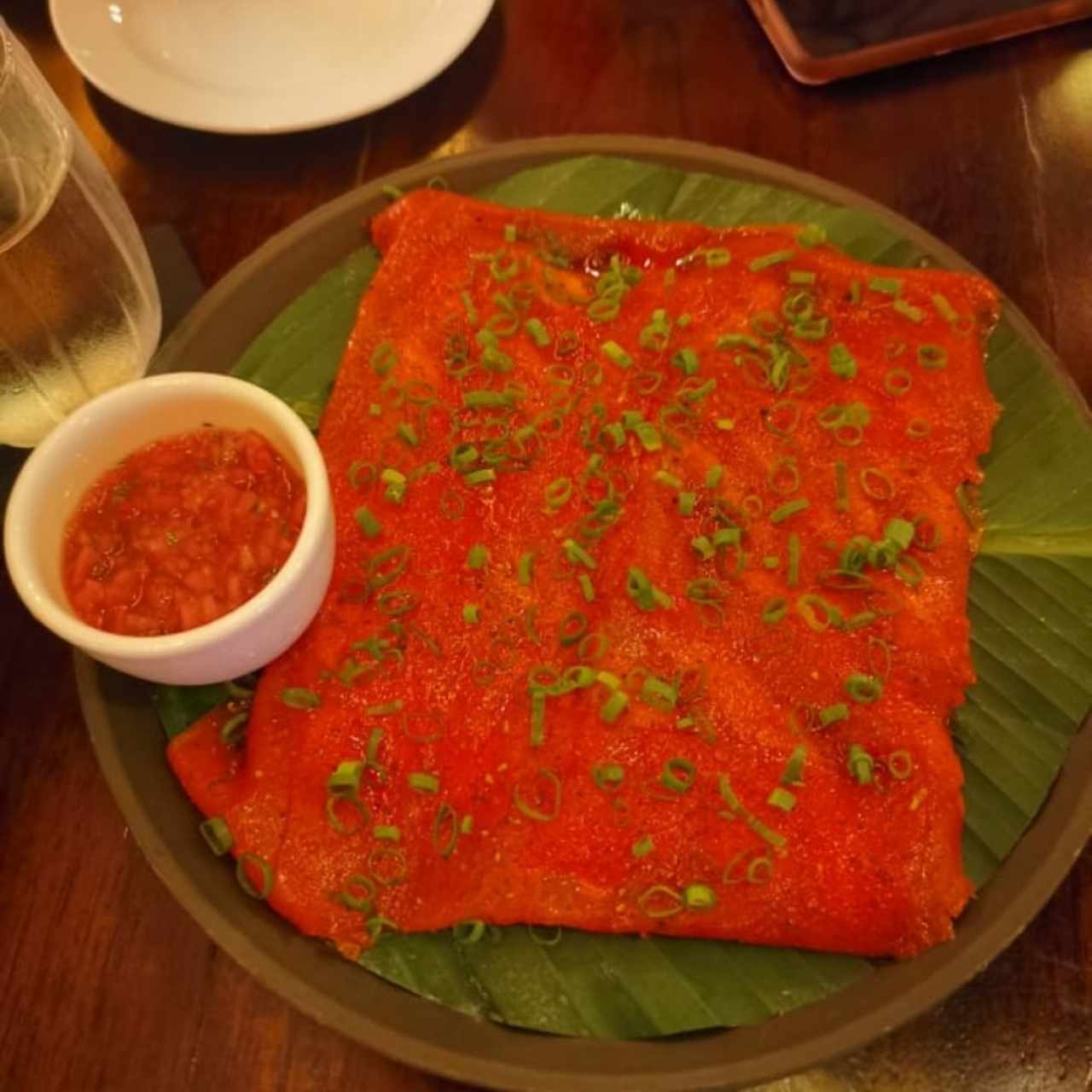 Carpaccio de atún con yuca tostada! Esta de muerte lenta 🤤🤤🤤