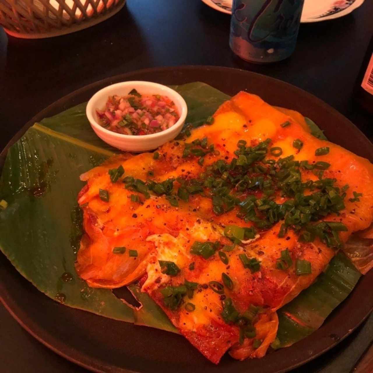 Yuca tostada con carpaccio de robalo