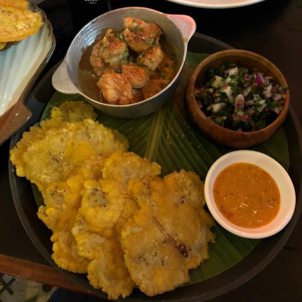 Camarones a la caribeña con patacones