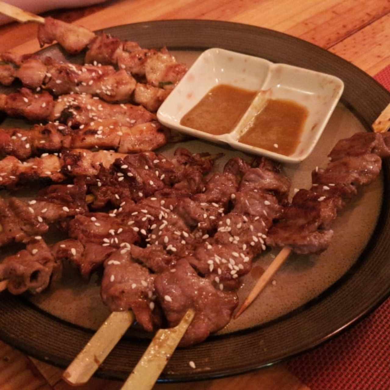 yakitori grande de 10 piezas