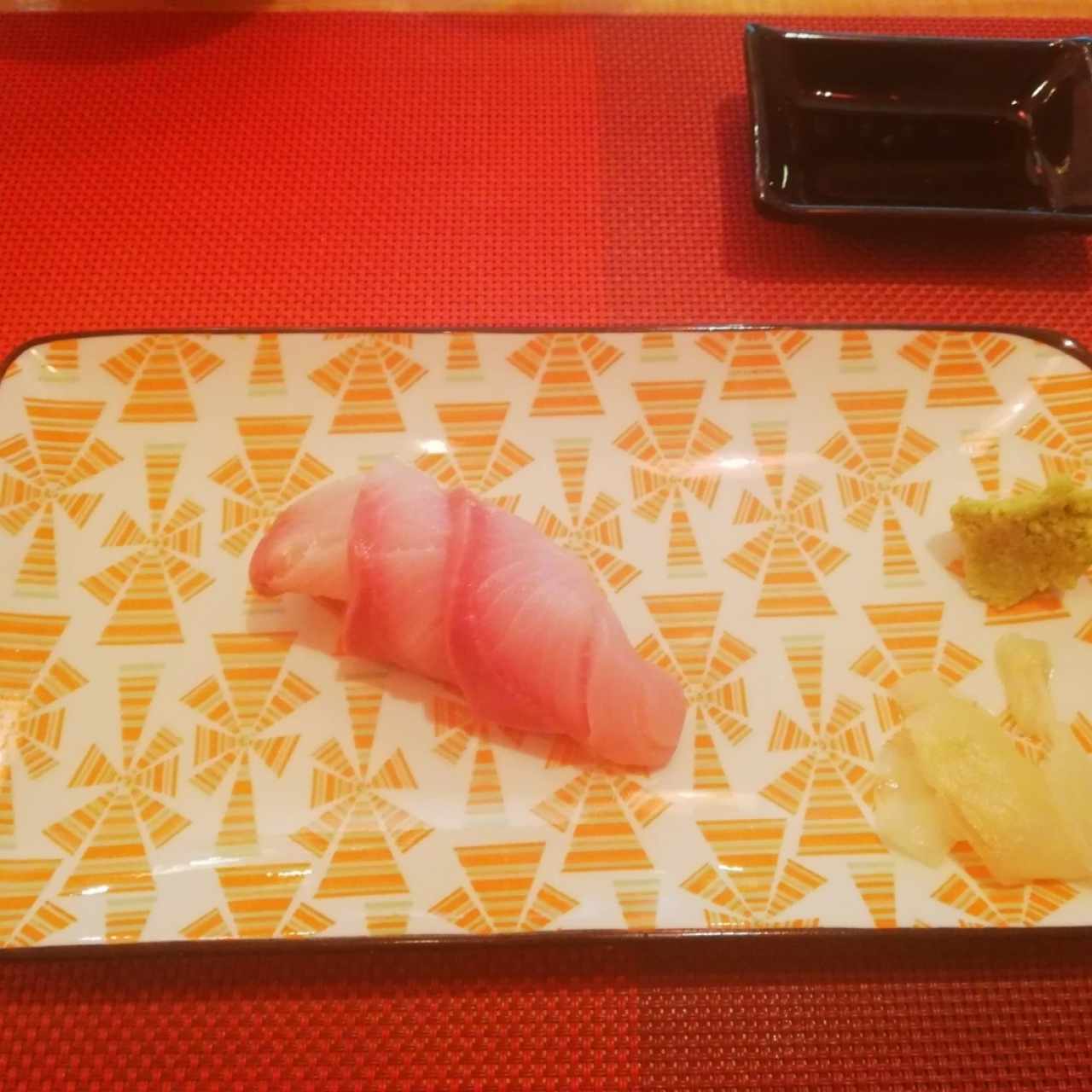 Nigiri de hamachi