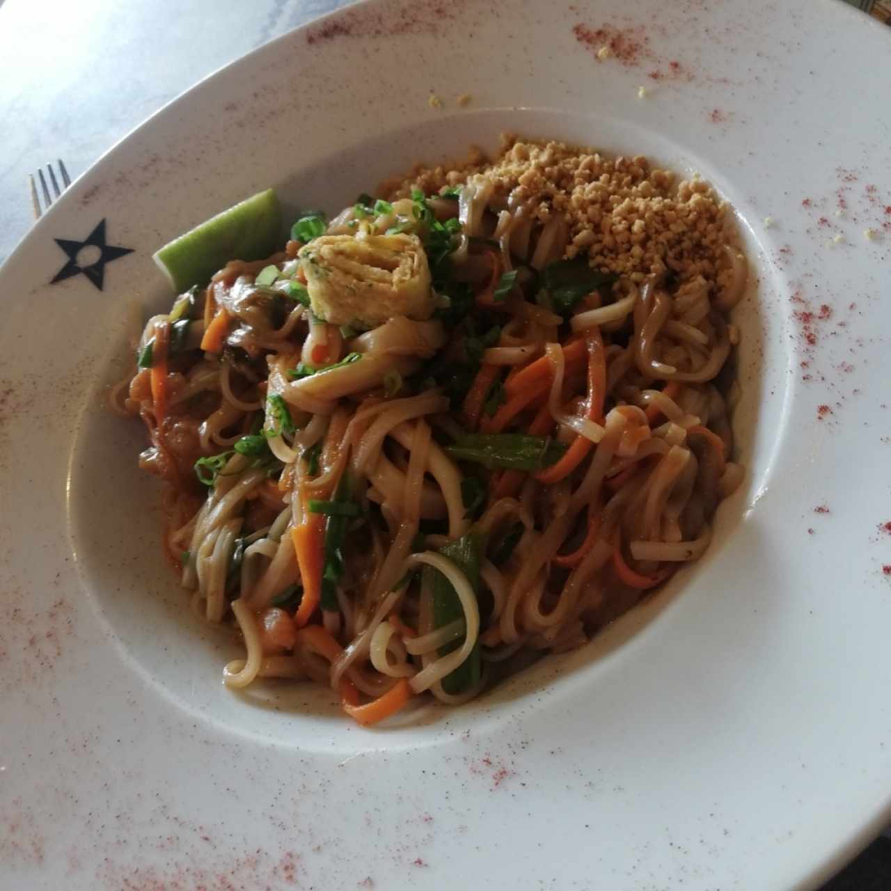 Pad thai de mariscos