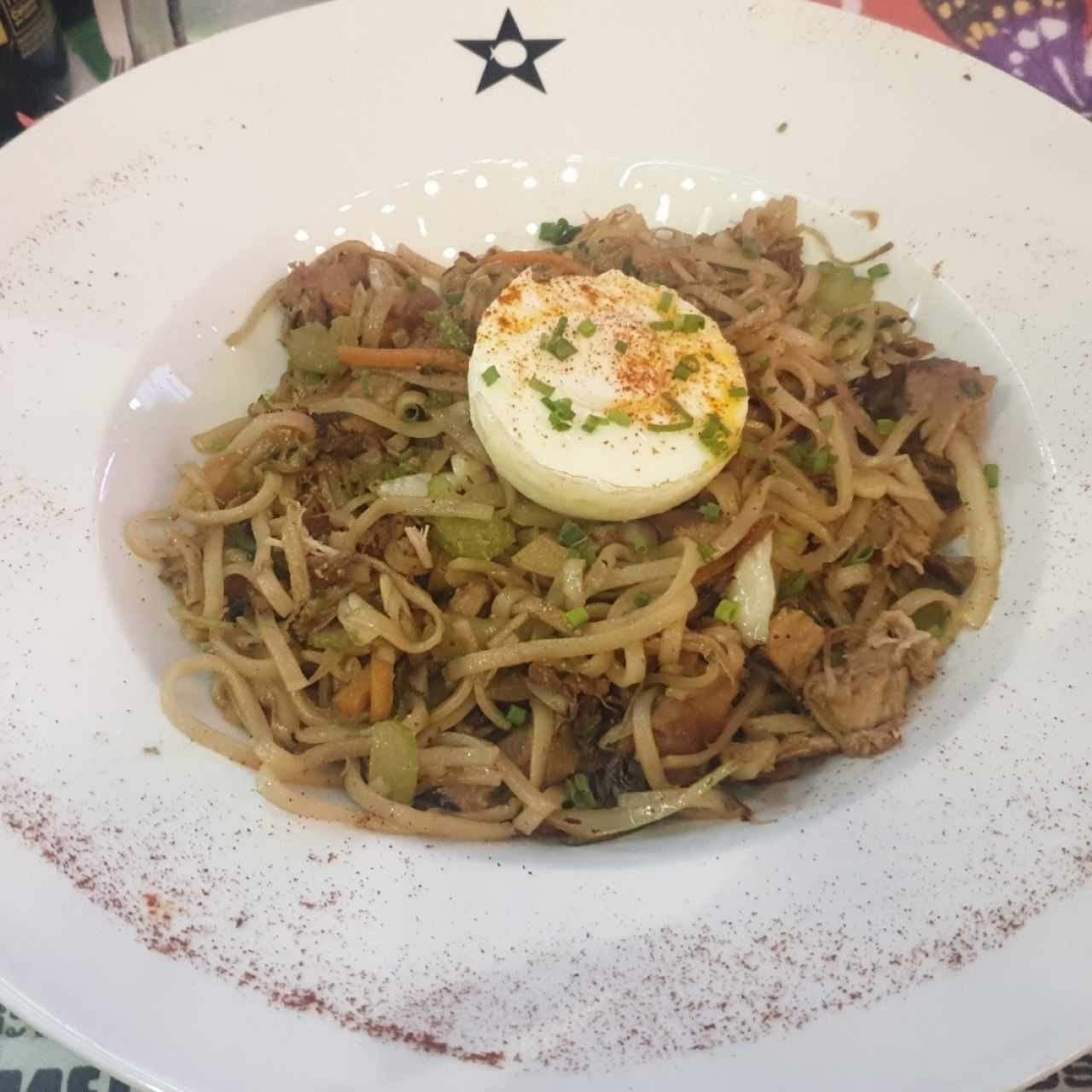 Pasta de Fideos de Arroz Tahi con Cerdo