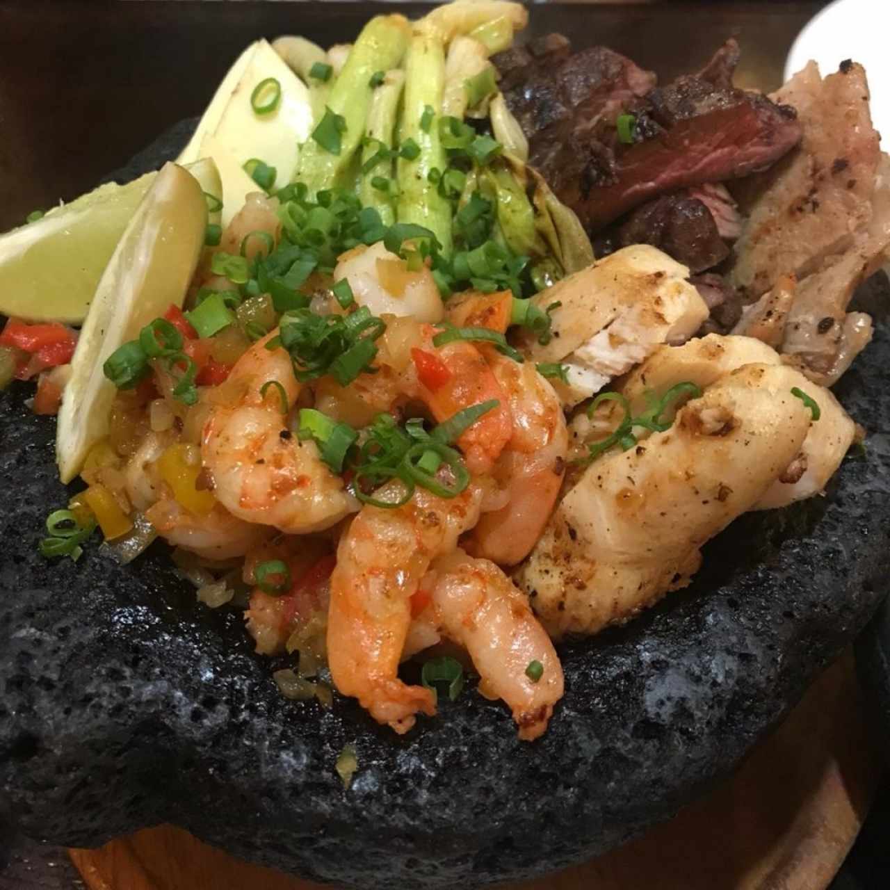 Asado al Molcajete