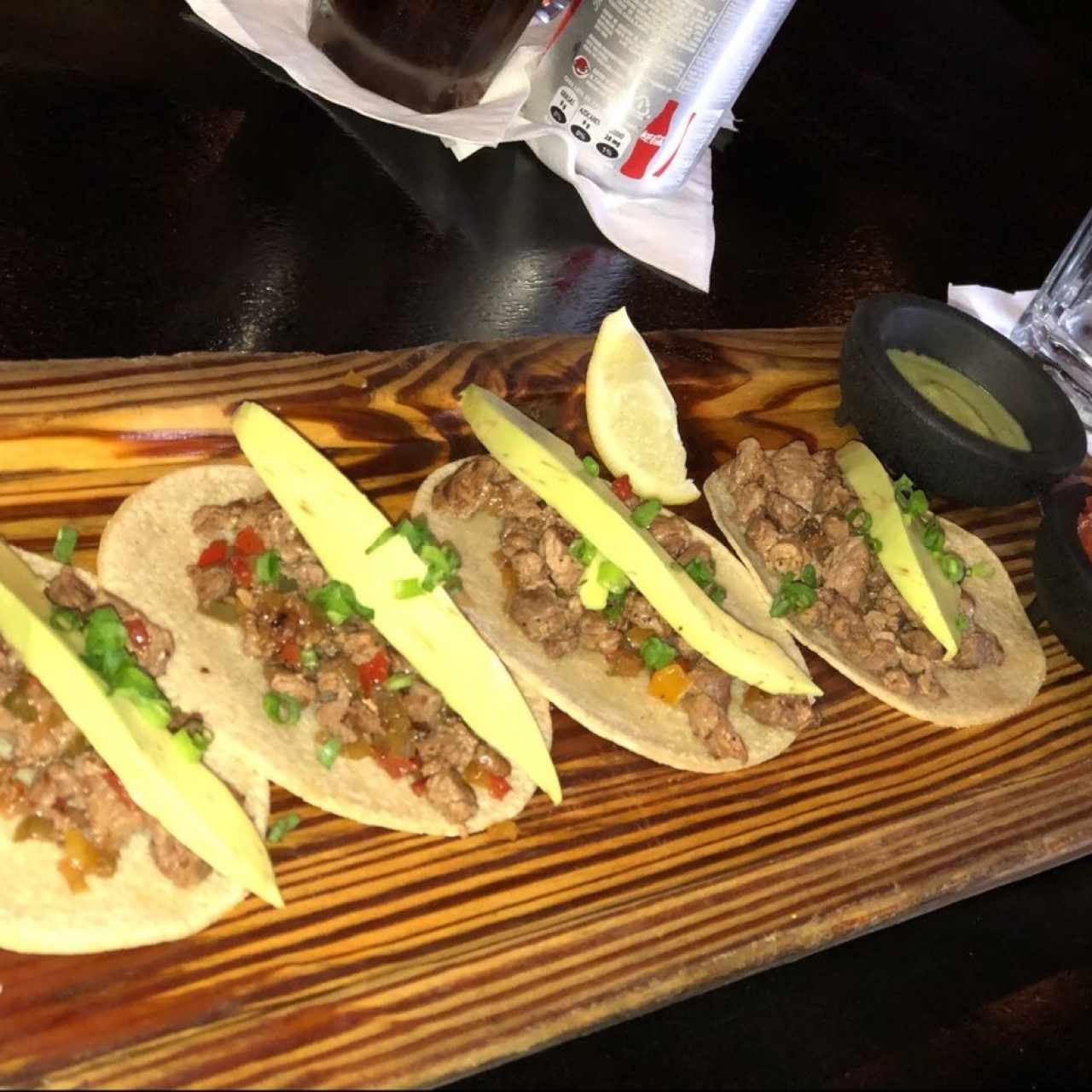 Tacos de Res con Aguacate