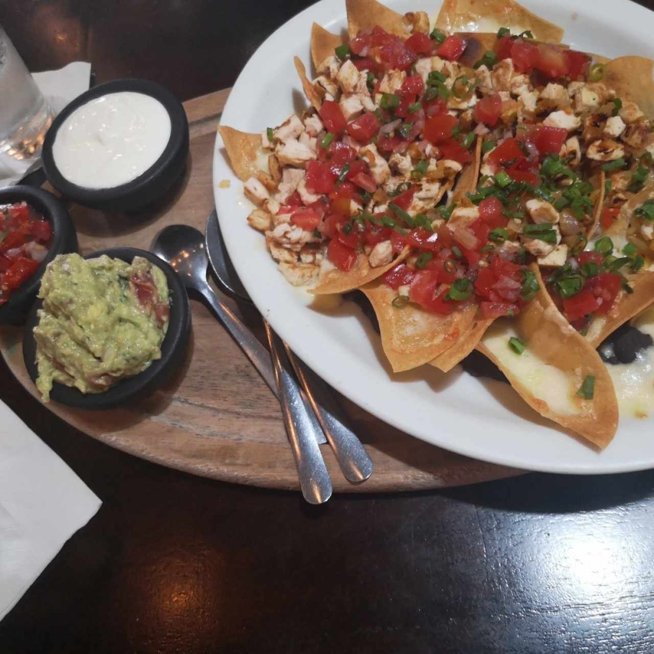 nachos con pollo.