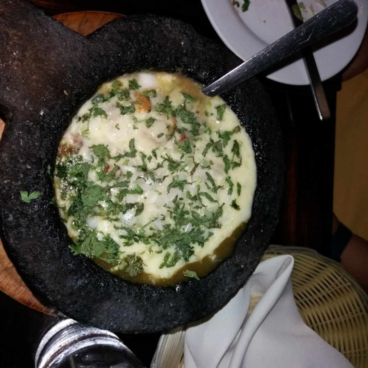 queso fundido co cicharrin