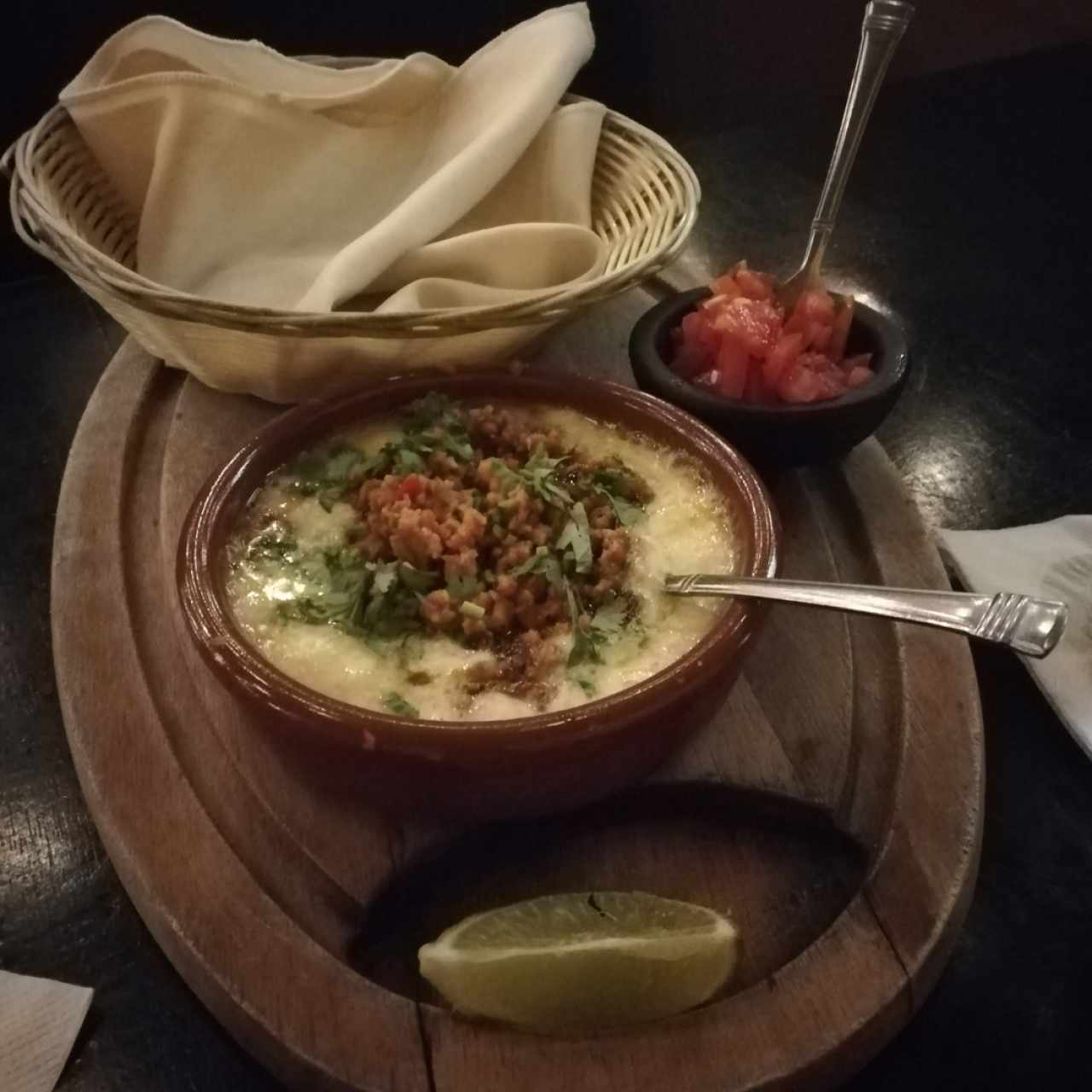 Queso Fundido con Extra de Chorizo