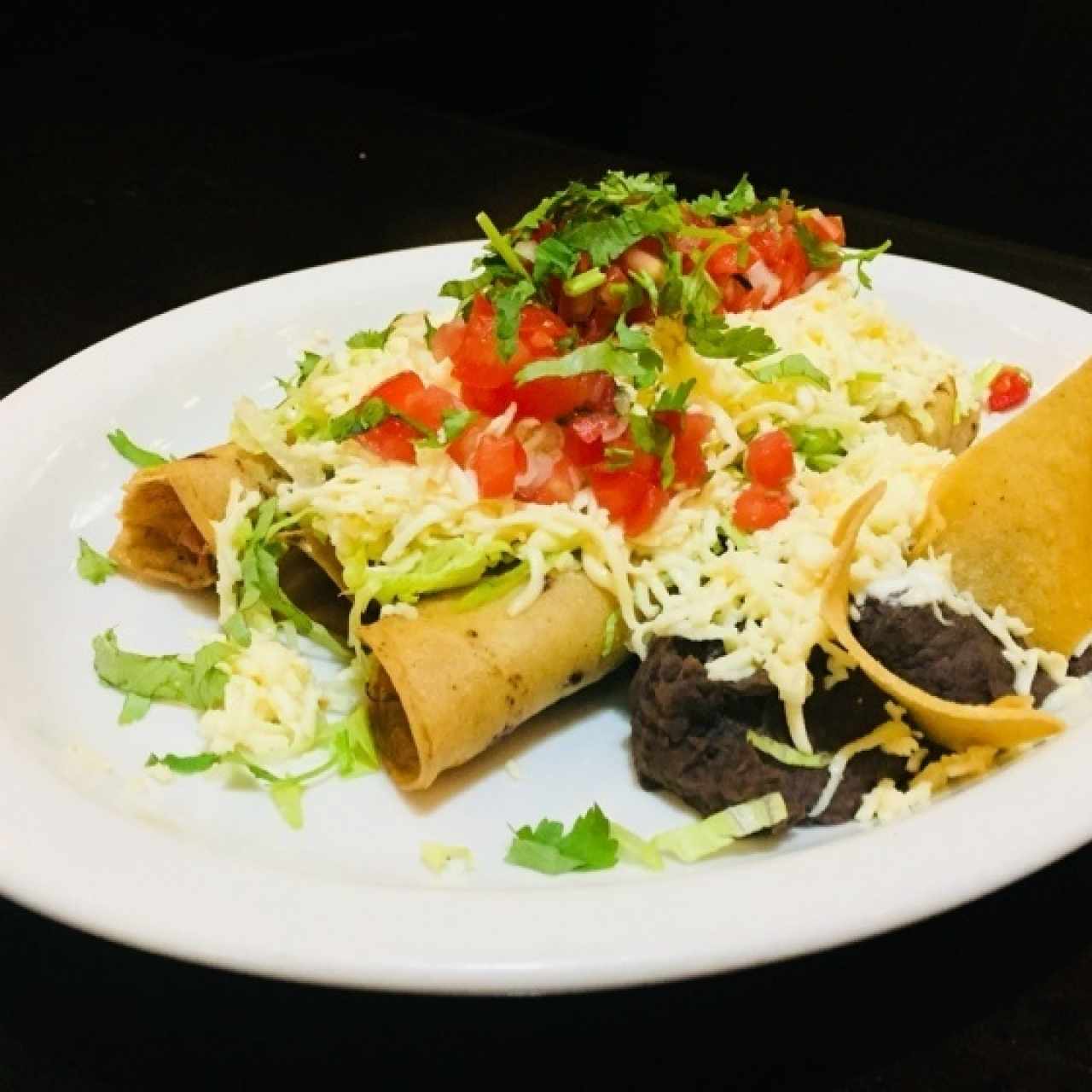 Flautas rellenas de pollo