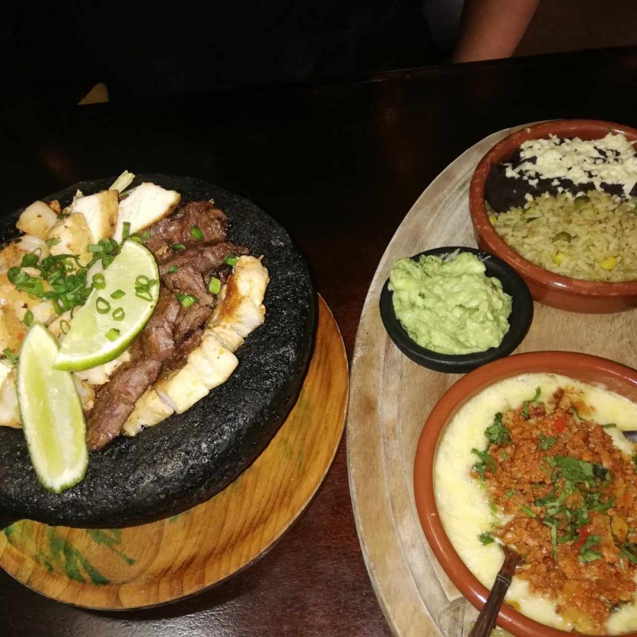 Asado en molcajete