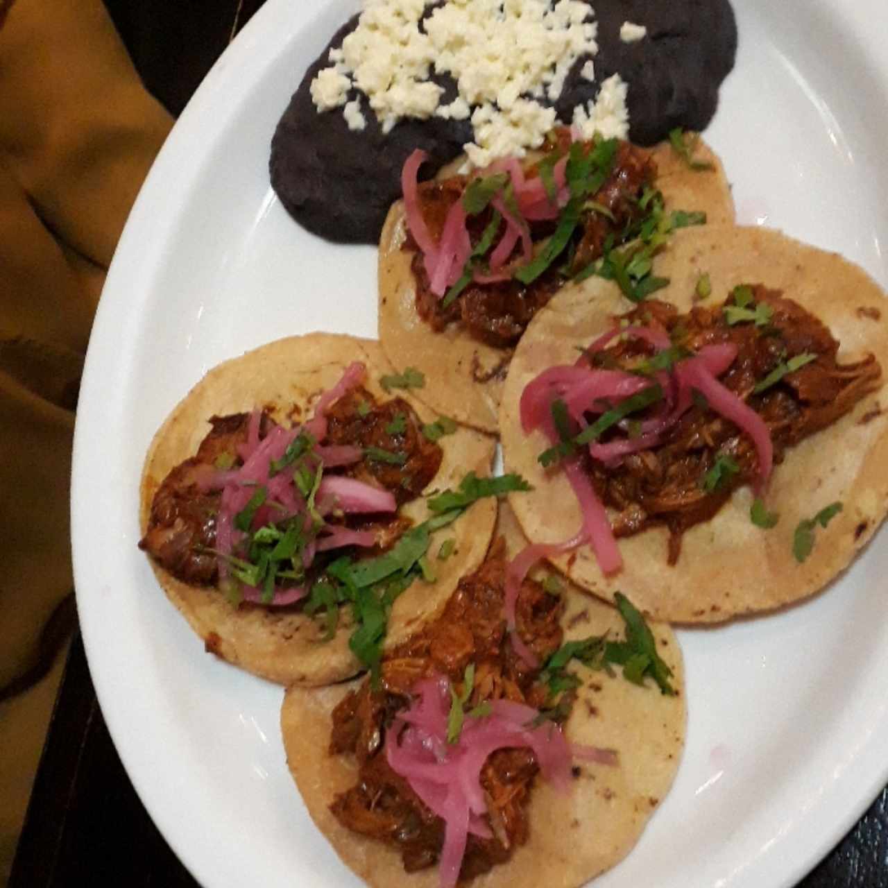 tacos cochinito pibil