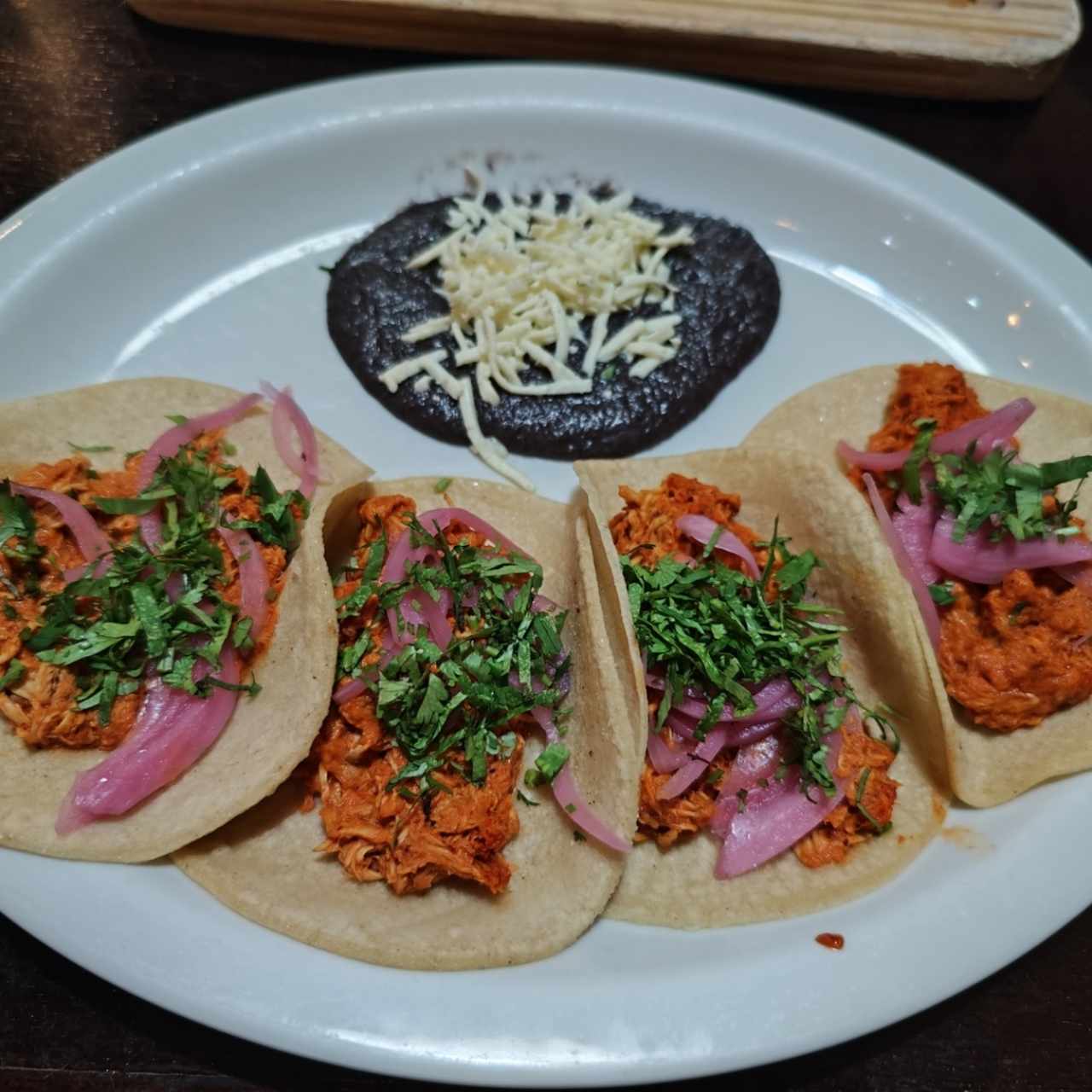 Tacos de pollo pibil