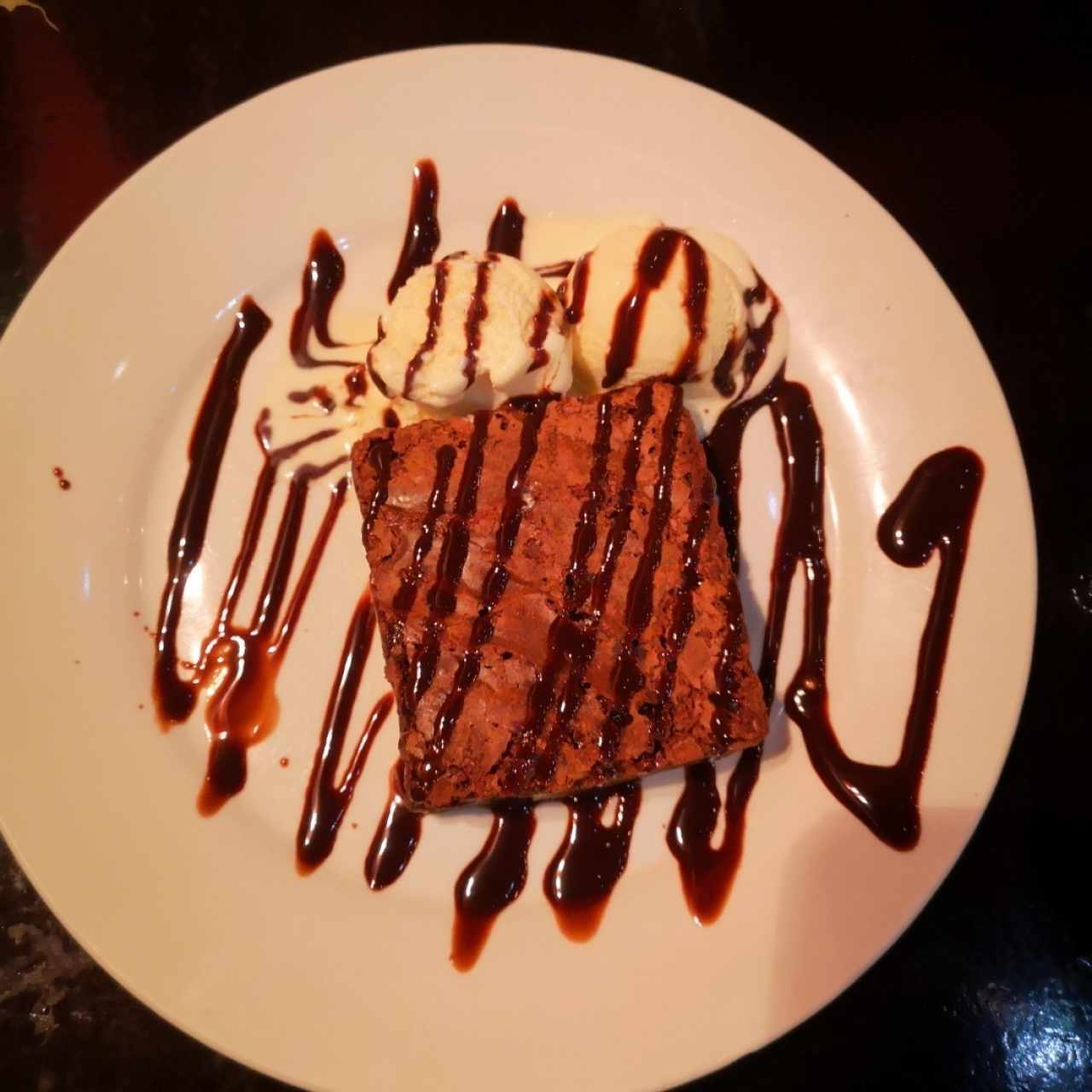 Postres - Brownie con Helado