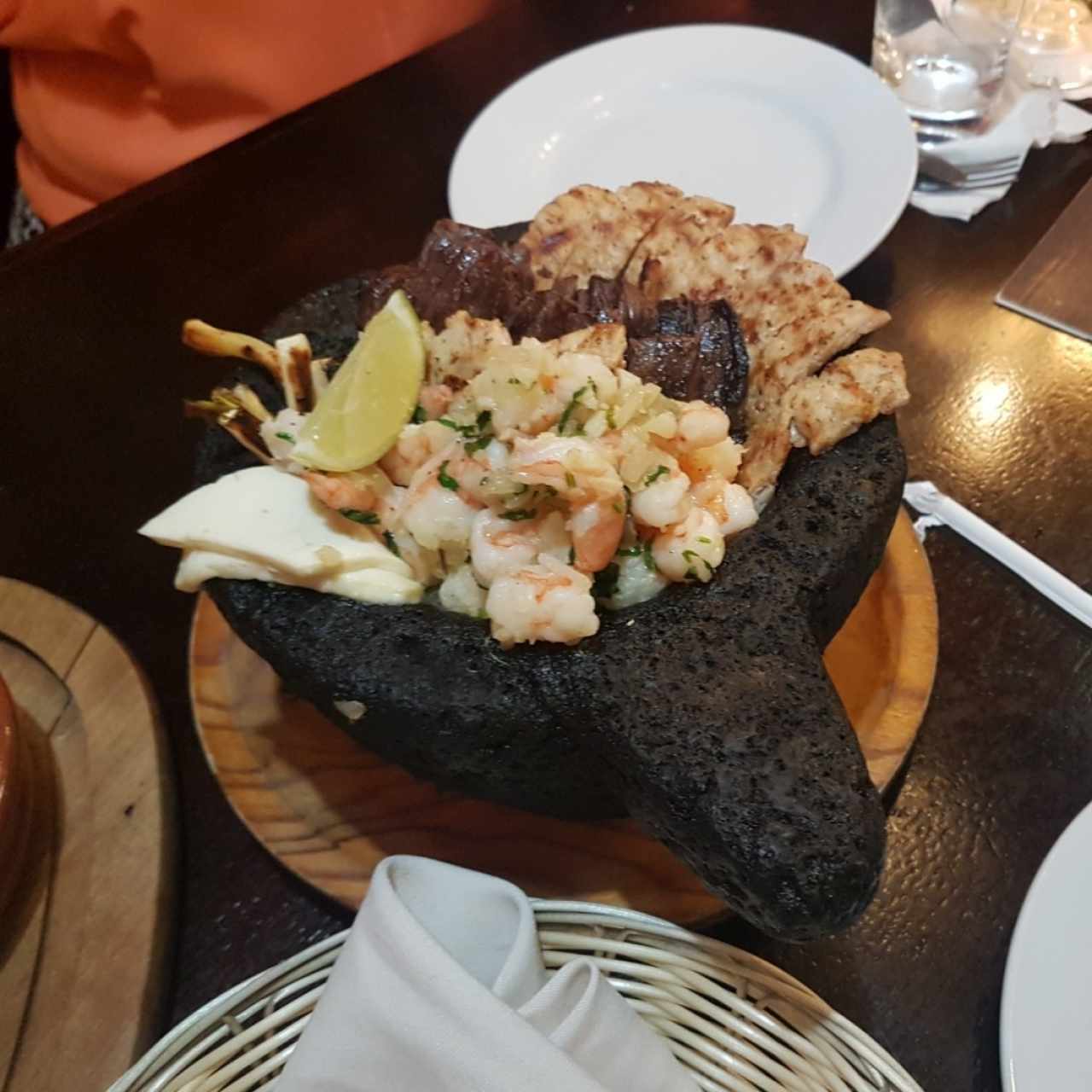 Asado al Molcajete