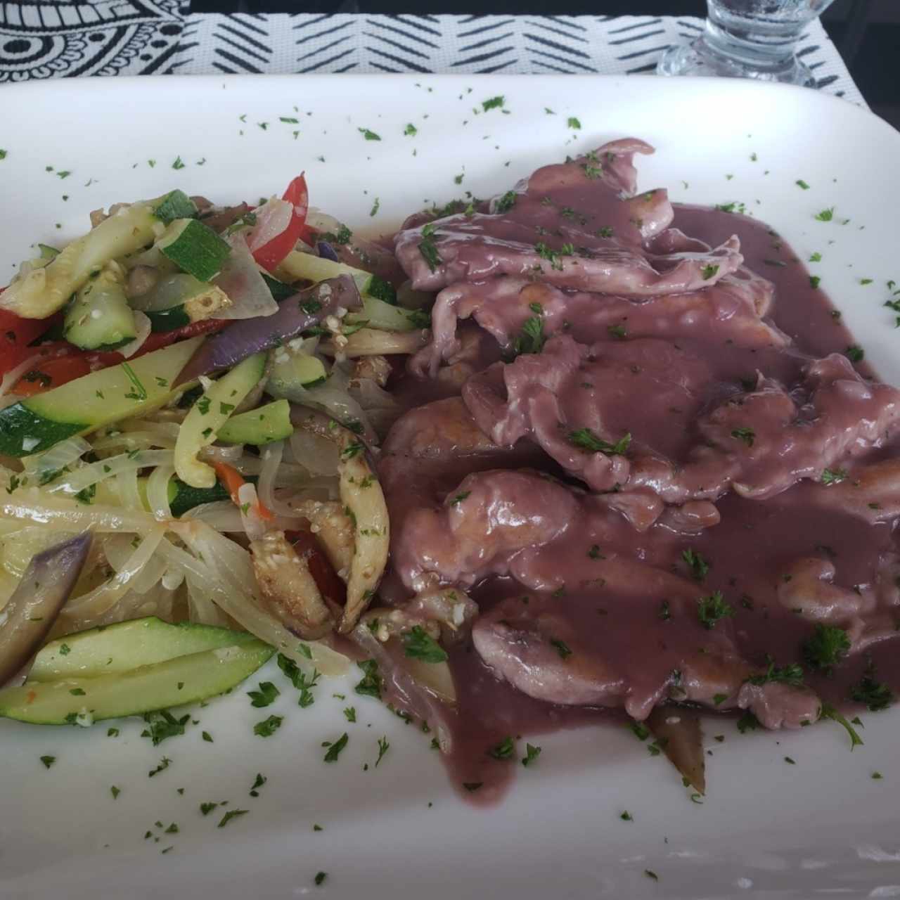 scalopona de pollo al vino