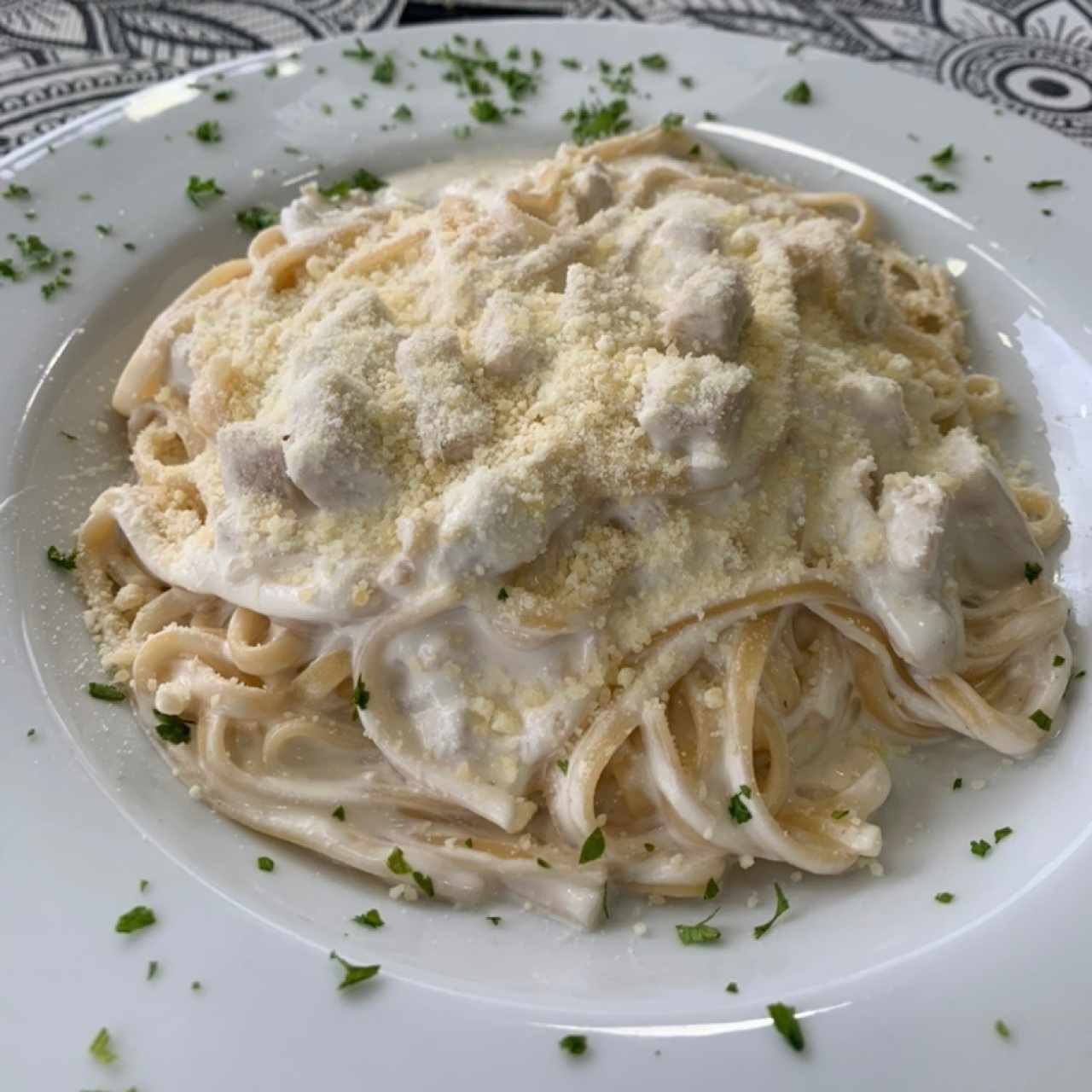 Pasta Alfredo con pollo