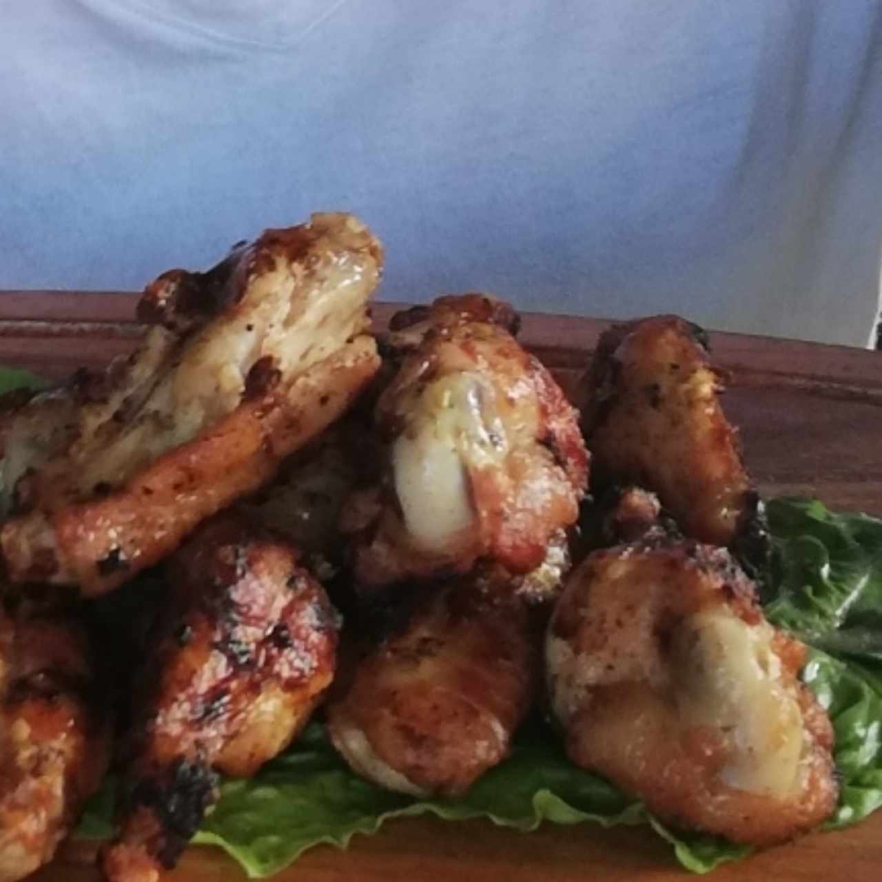 Alitas de pollo a la brasa