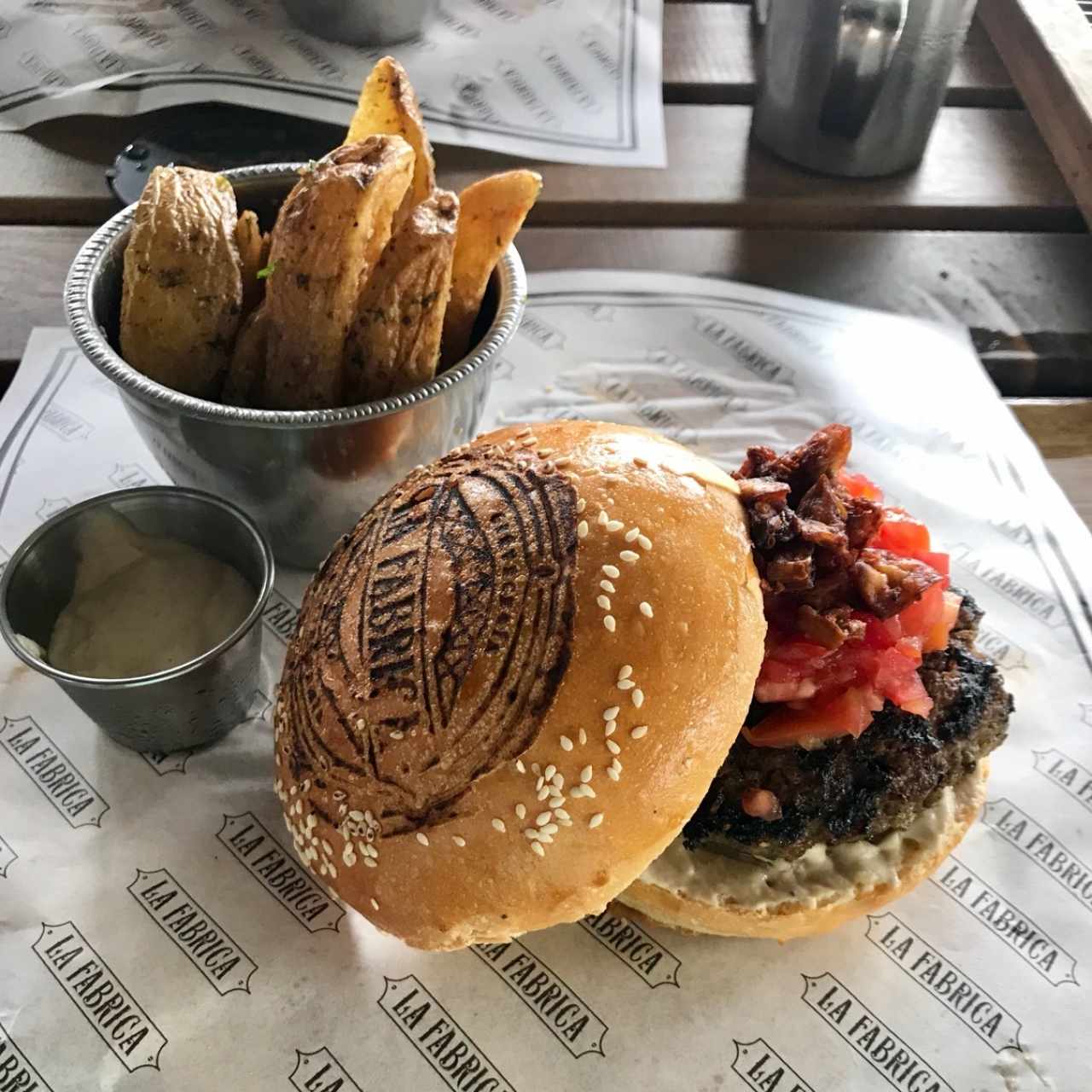 Hamburguesa La Fábrica