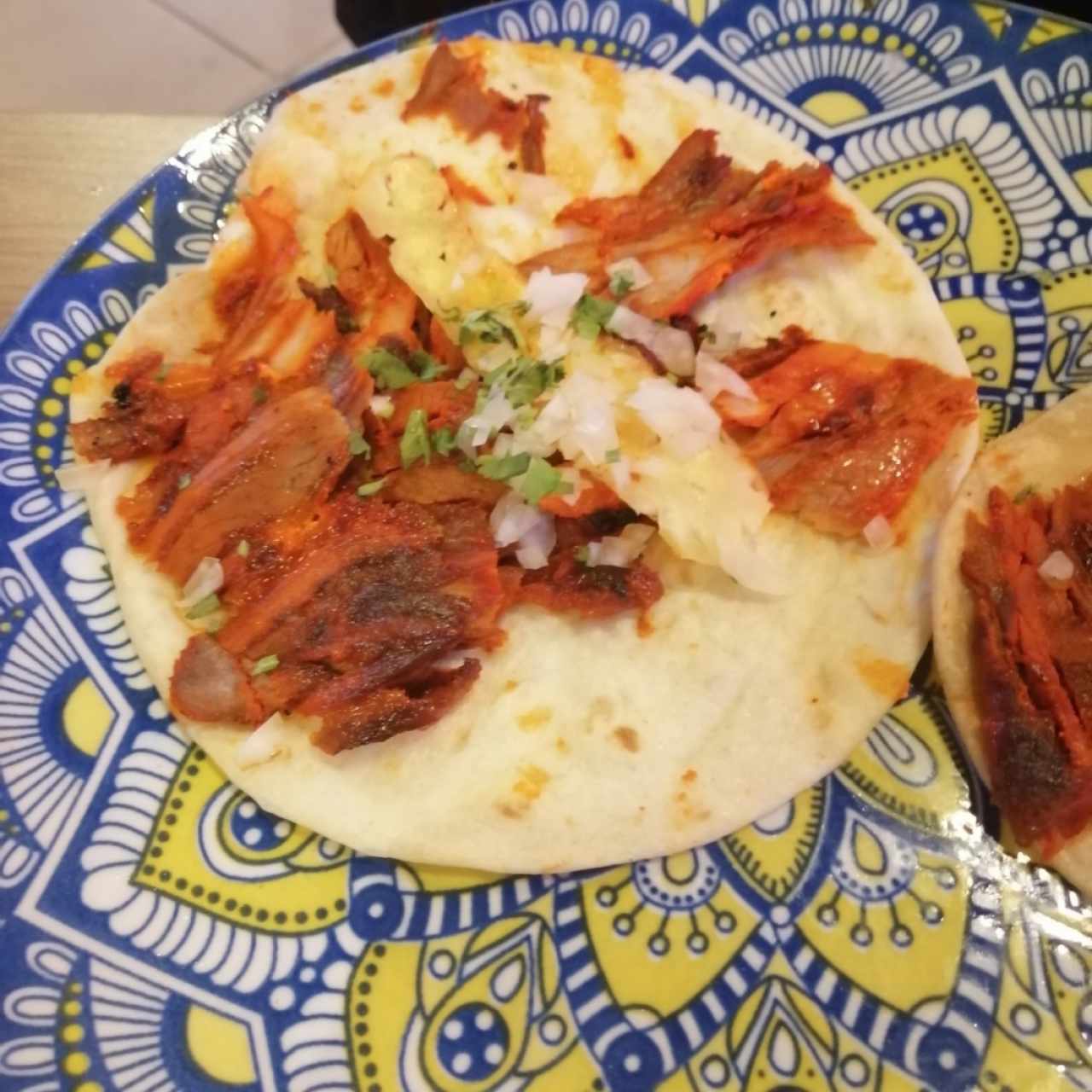 Taco al pastor en harina de trigo