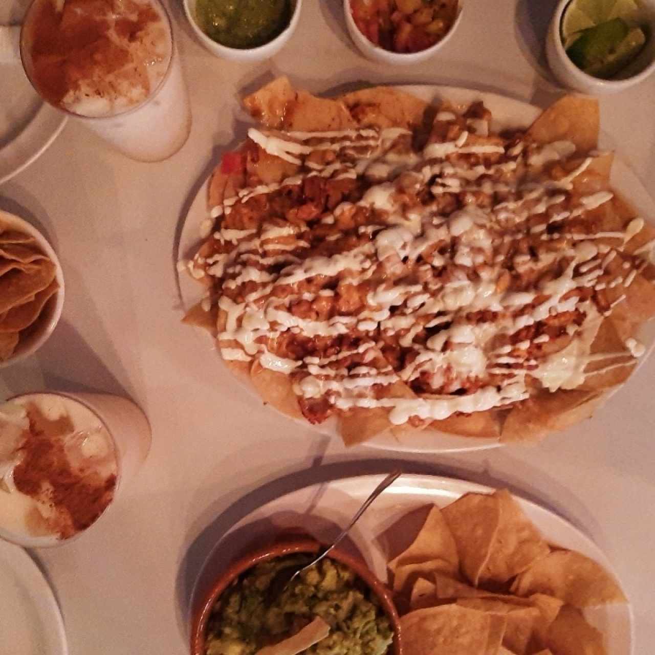 Nachos y Guacamole