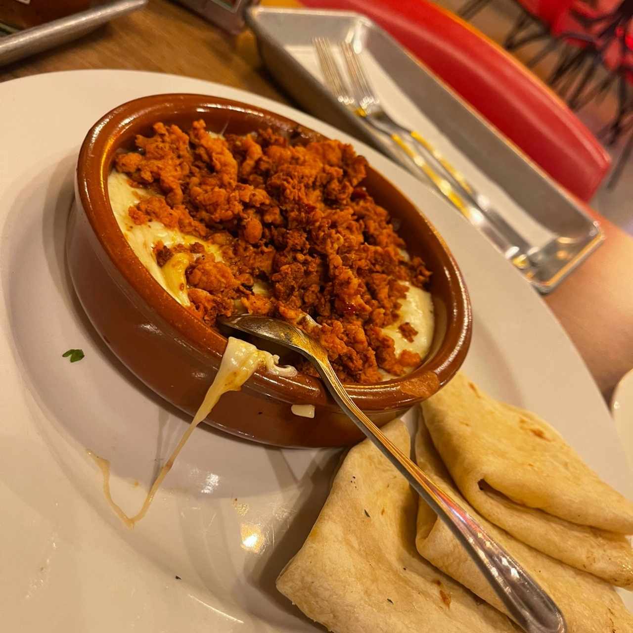 Queso fundido con Chorizo y Longiza